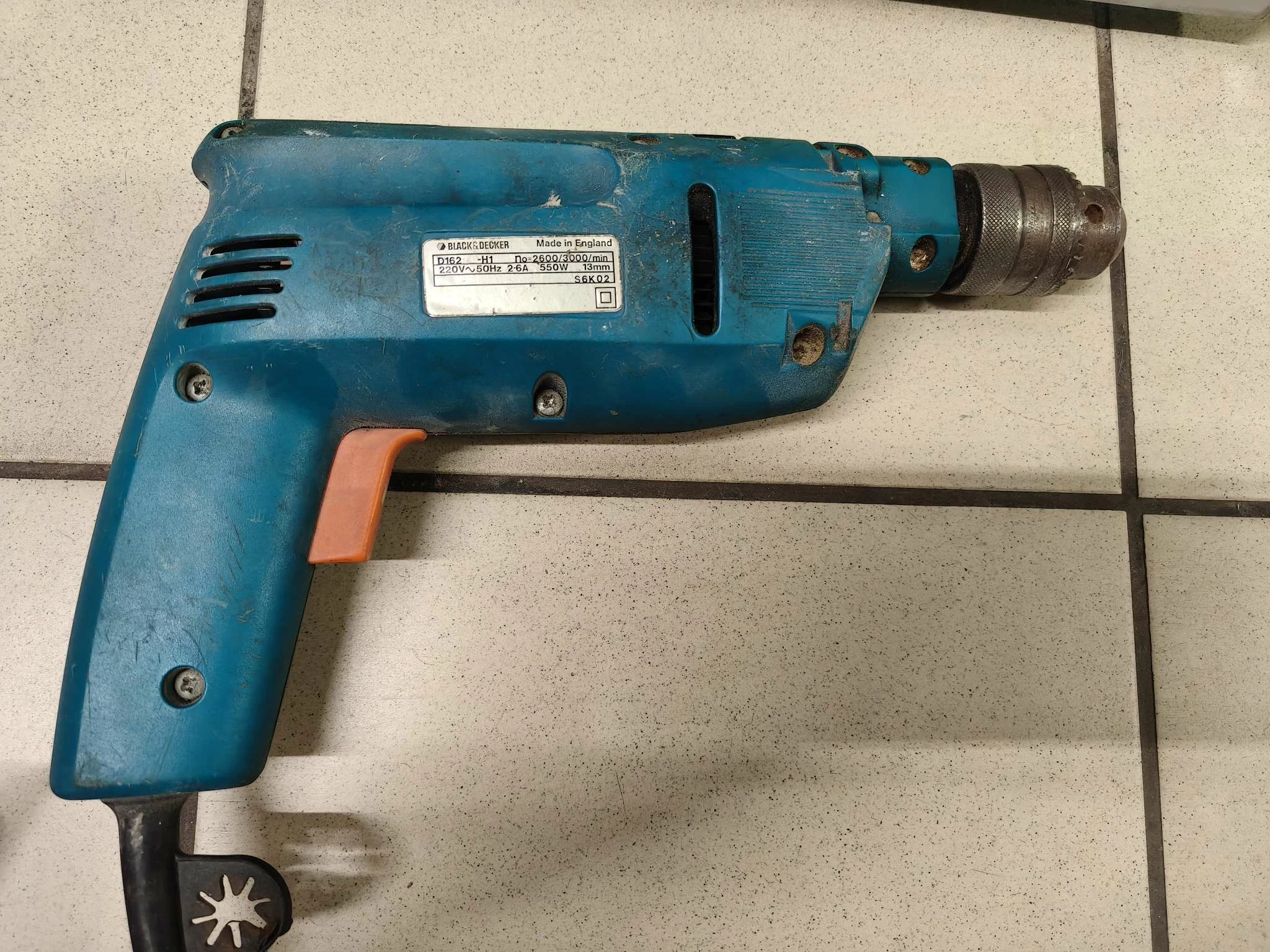 wiertarka-black-decker-d162-waga-wiertarki-100