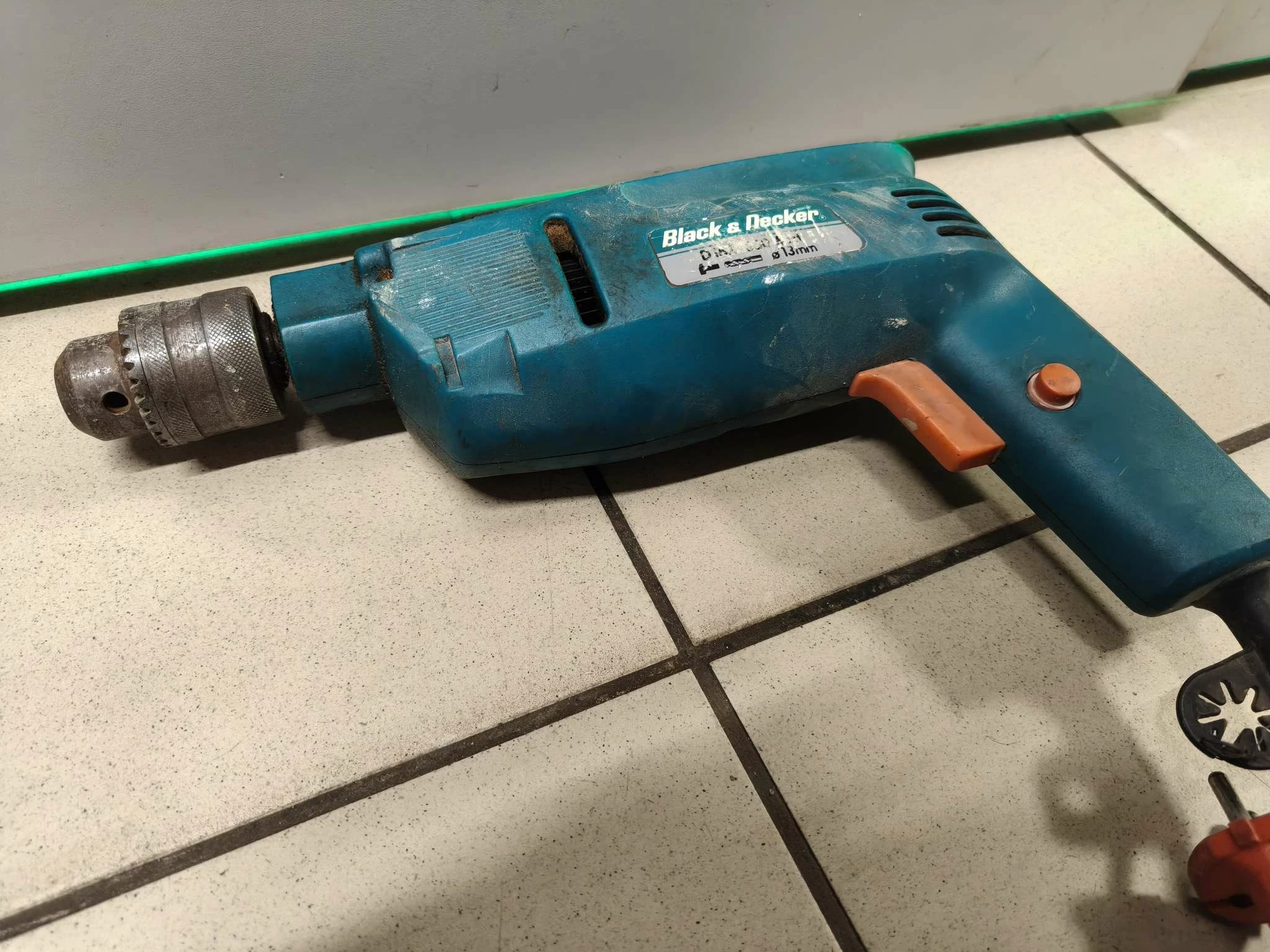 wiertarka-black-decker-d162-stan-11323-2