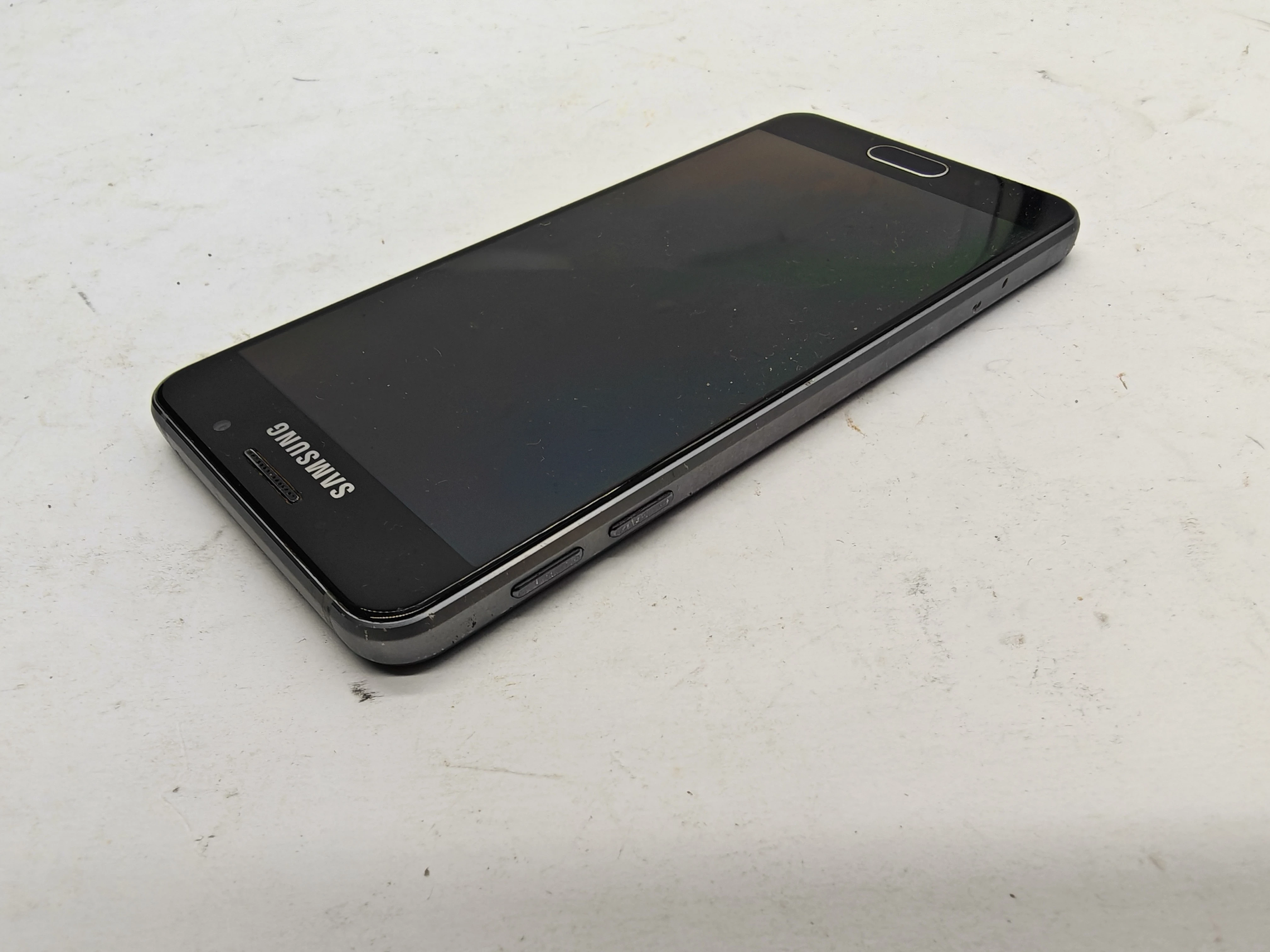 samsung-a3-2016-1516gb-13mp-2300mah-47-kod-producenta-sm-a310fzkaxeo