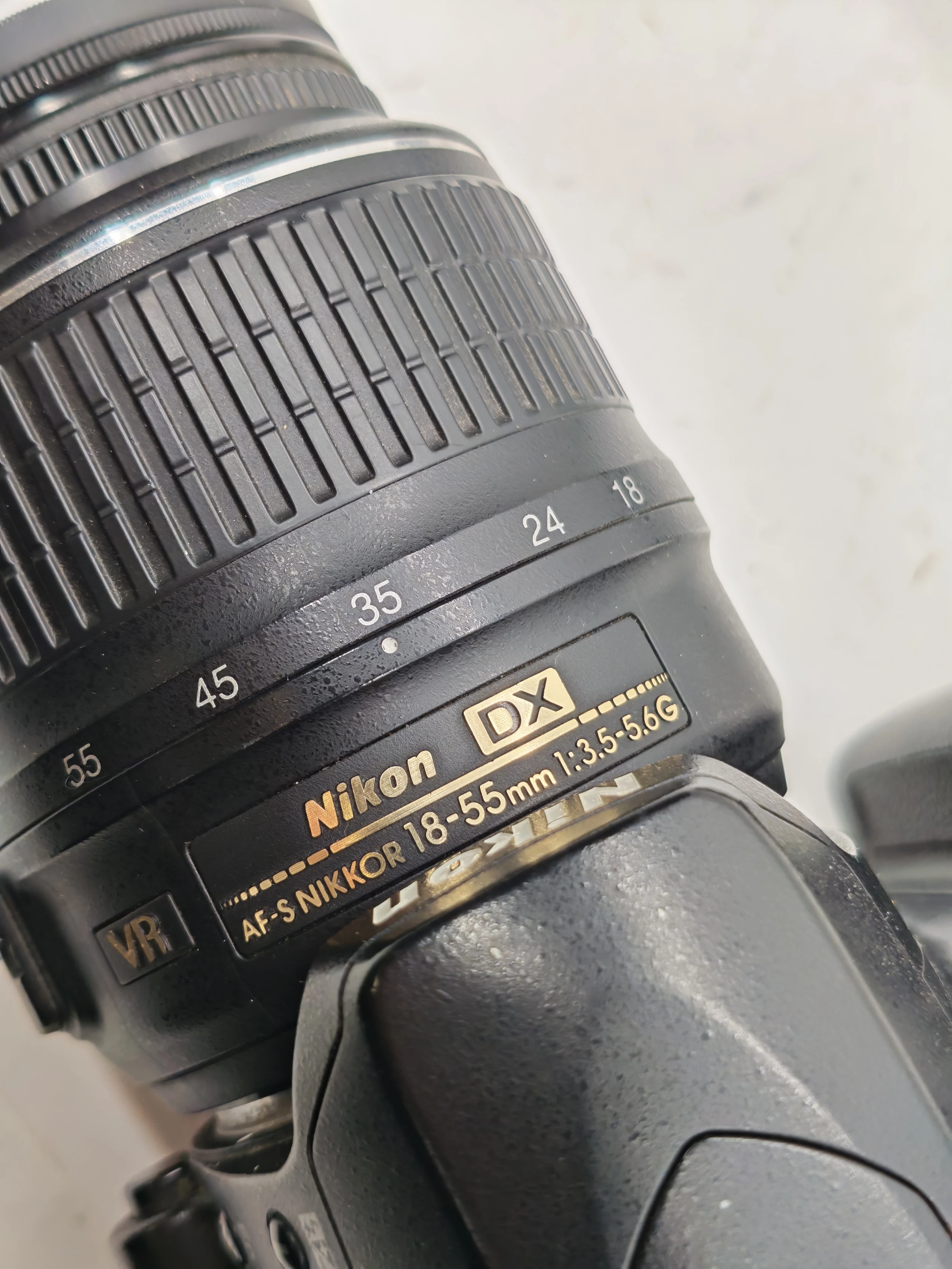 aparat-nikon-d60-z-obiektywem-af-s-dx-nikkor-18-55mm-torba-rozdzielczosc-1075