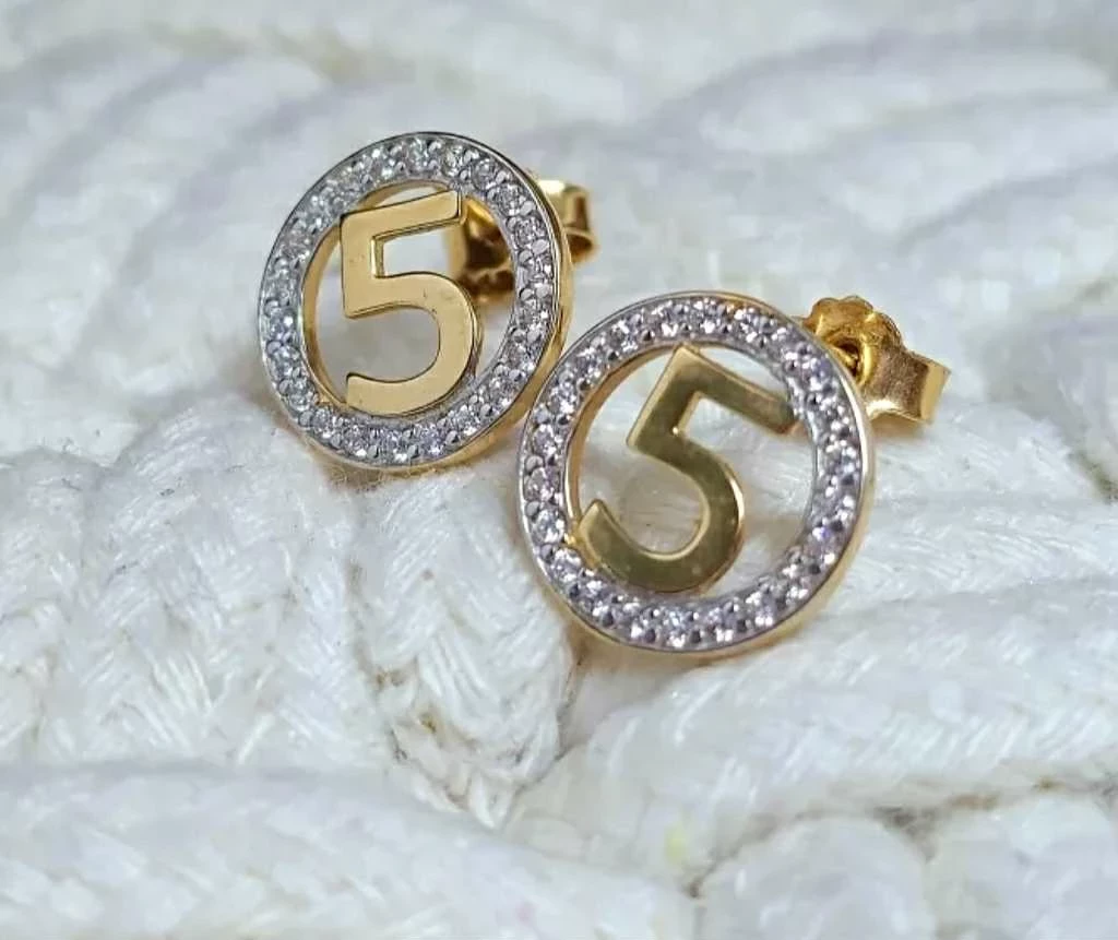 drobne-zlote-kolczyki-cyfra-5-cyrkonie-p585-217g-1-cm-grunwaldzka-18-adex-bud-zabkowice-slaskie