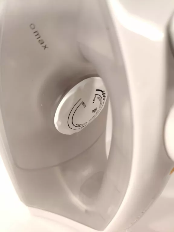 zelazko-argos-es2357b-moc-1300