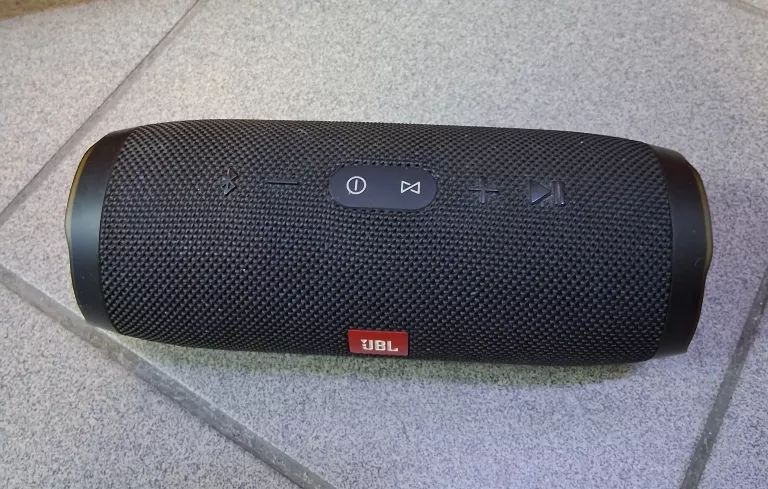 glosnik-przenosny-jbl-charge-3-czarny-moc-2000