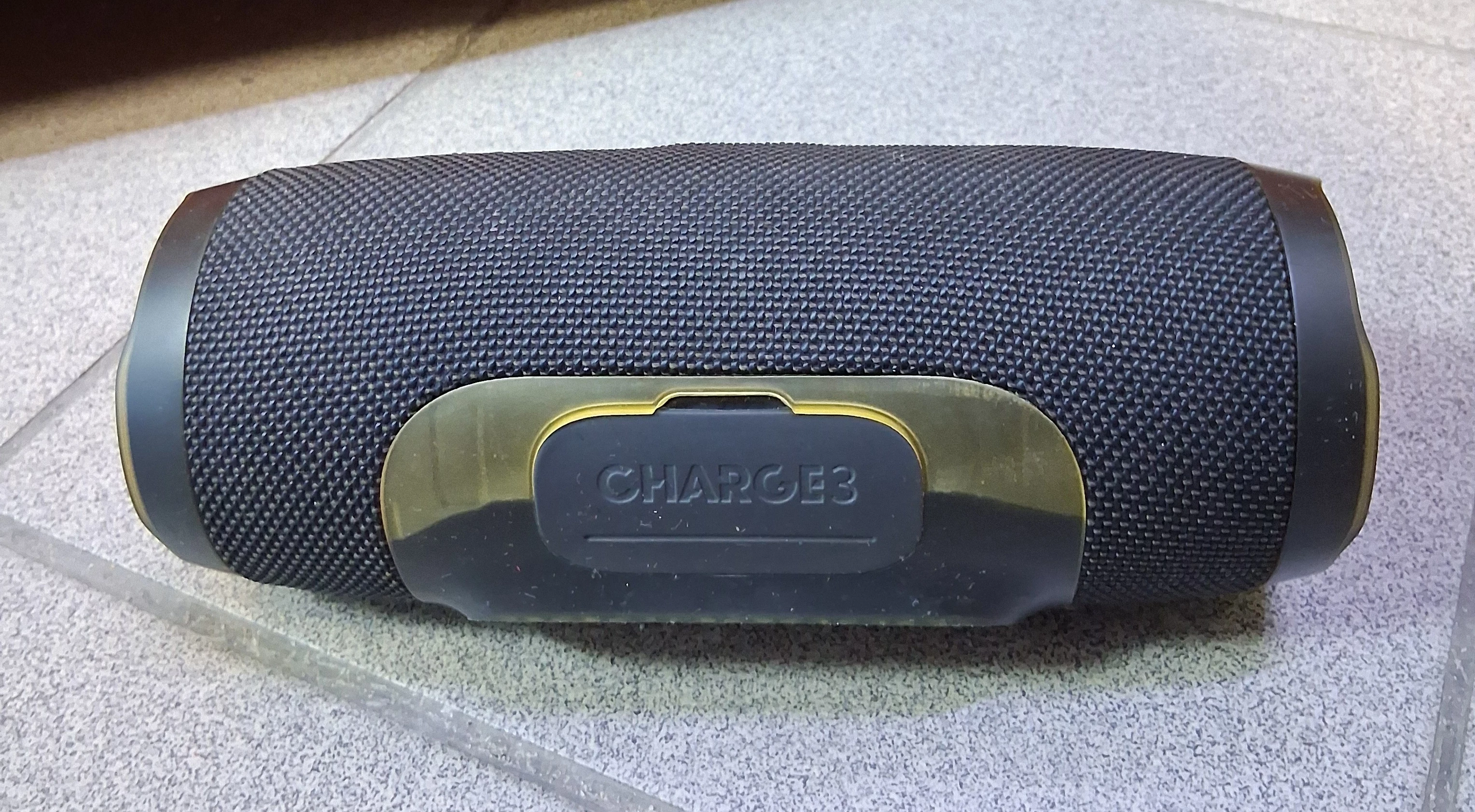 glosnik-przenosny-jbl-charge-3-czarny-funkcje-221089-2