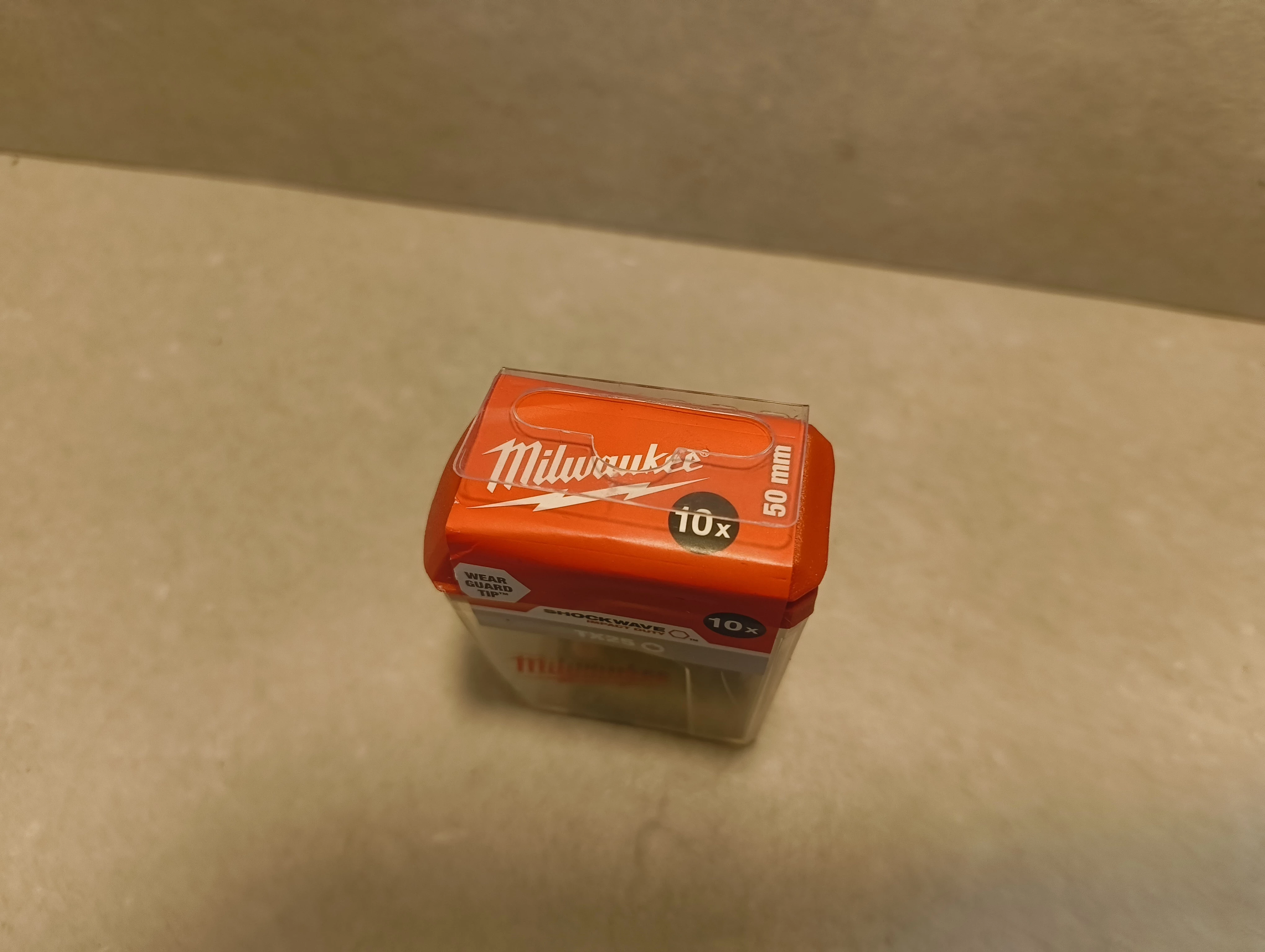 bit-udarowy-shockwave-do-srub-torx-tx25-x-50-mm-10-szt-ean-gtin-4002395385447