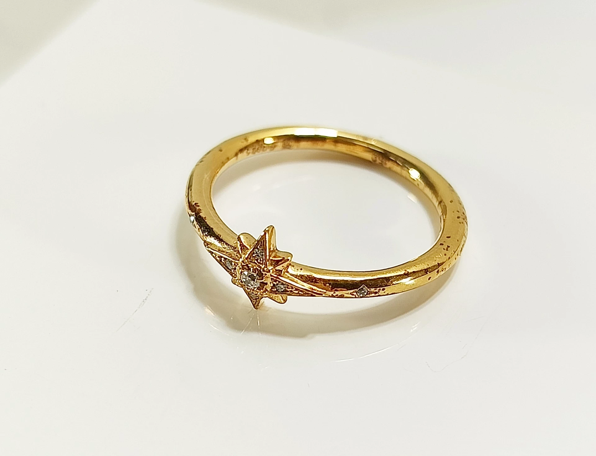 srebrny-pierscionek-w-kolorze-zlota-z-gwiazdka-i-cyrkoniami-r12-p925-173g-stan-11323-2