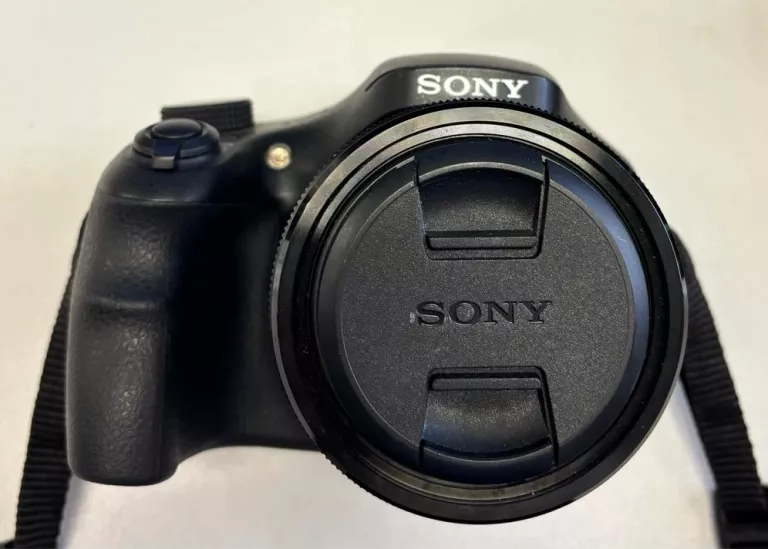 aparat-cyfrowy-sony-cyber-shot-dsc-hx300-rozdzielczosc-2040