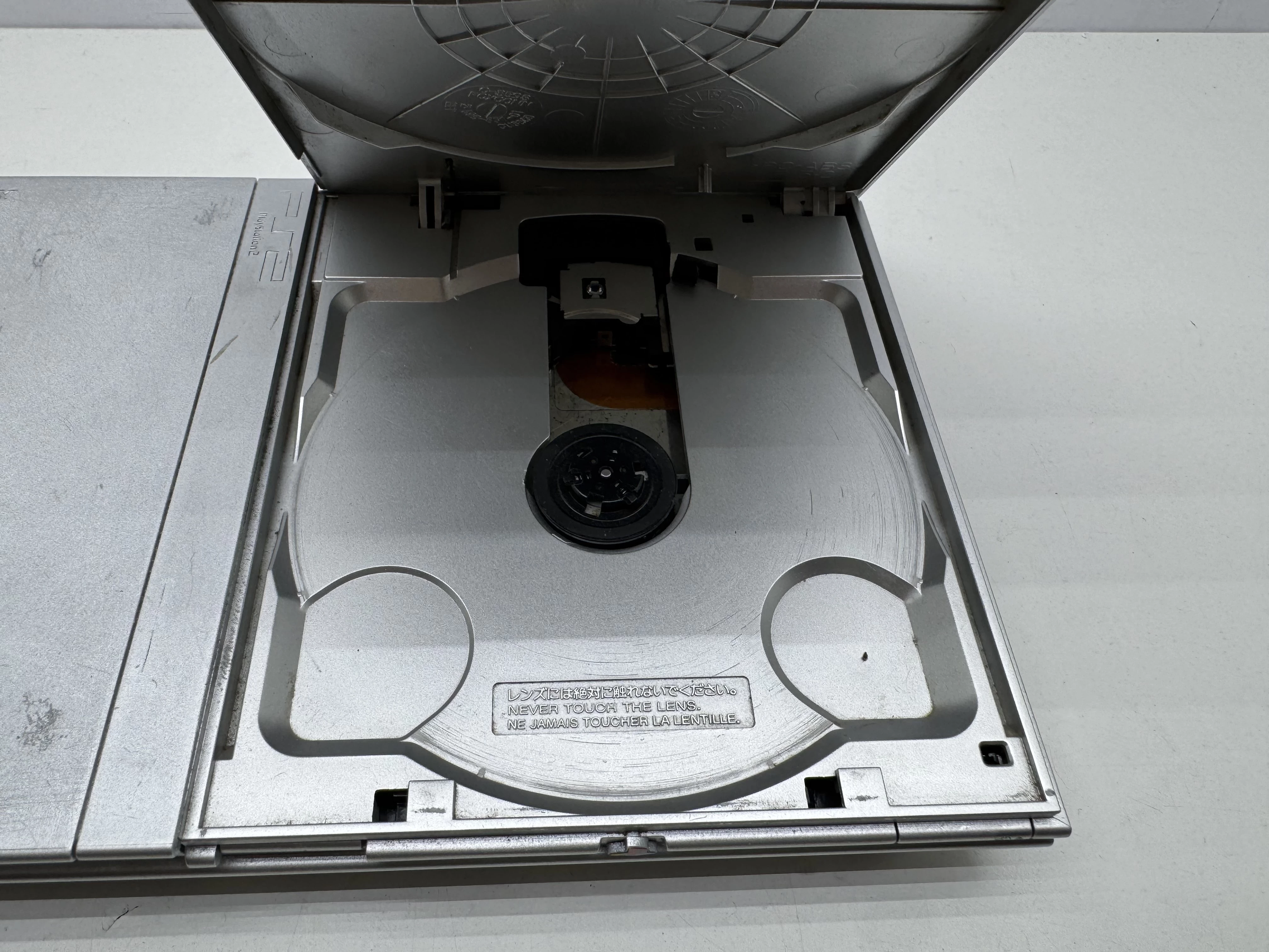 konsola-sony-playstation-2-slim-scph-70008-ps2-zestaw-opis-zawiera-baterie-250685-2006717