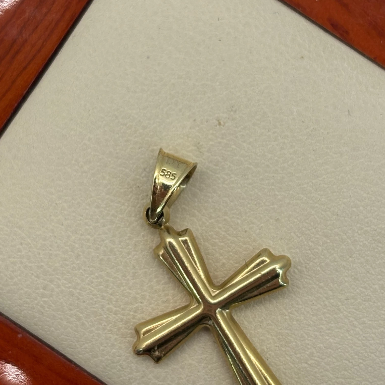 zlota-585-zawieszka-krzyzyk-093g-kamien-17088-524288