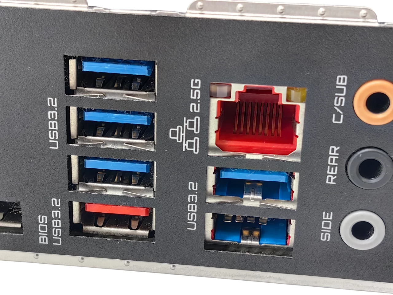 plyta-glowna-gigabyte-z590-gaming-x-procesor-i5-10400-chlodzenie-wodne-standard-plyty-9004-10