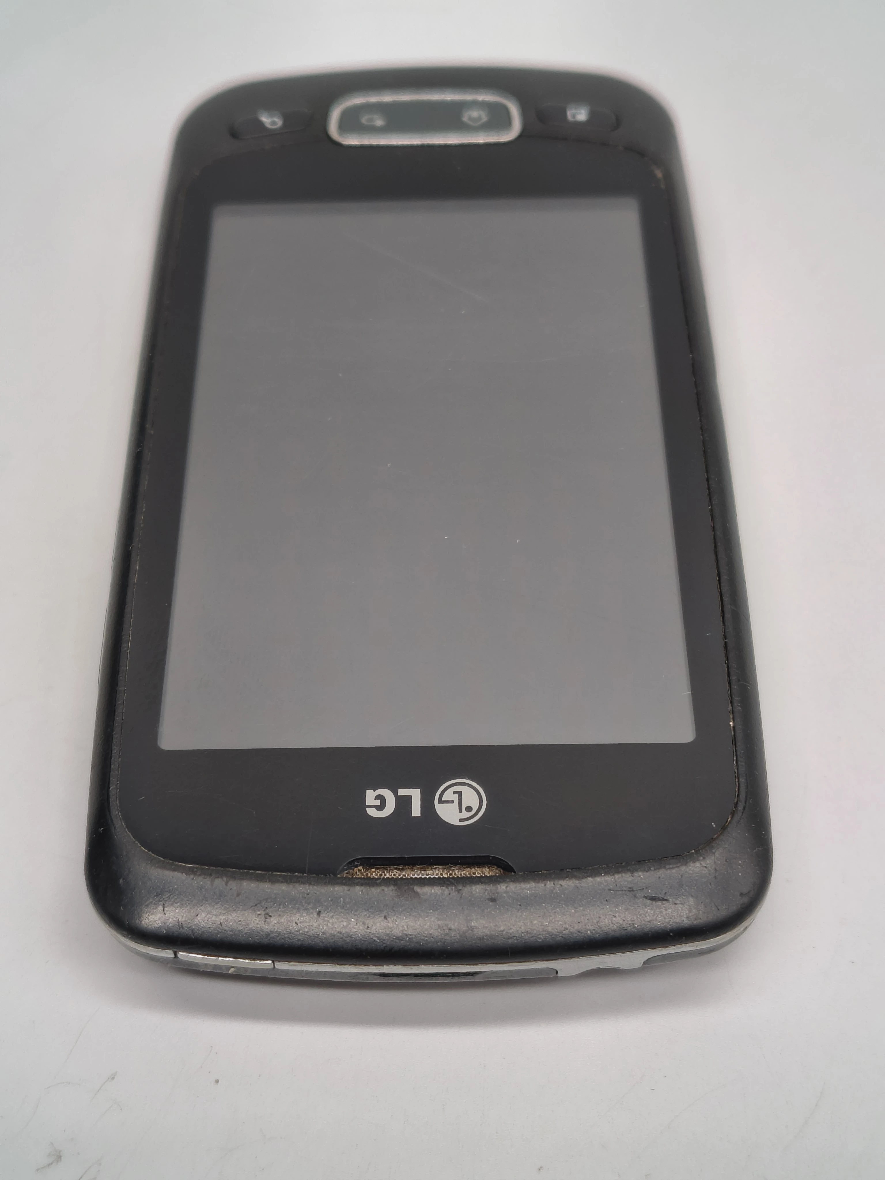 telefon-lg-p500-stan-11323-2