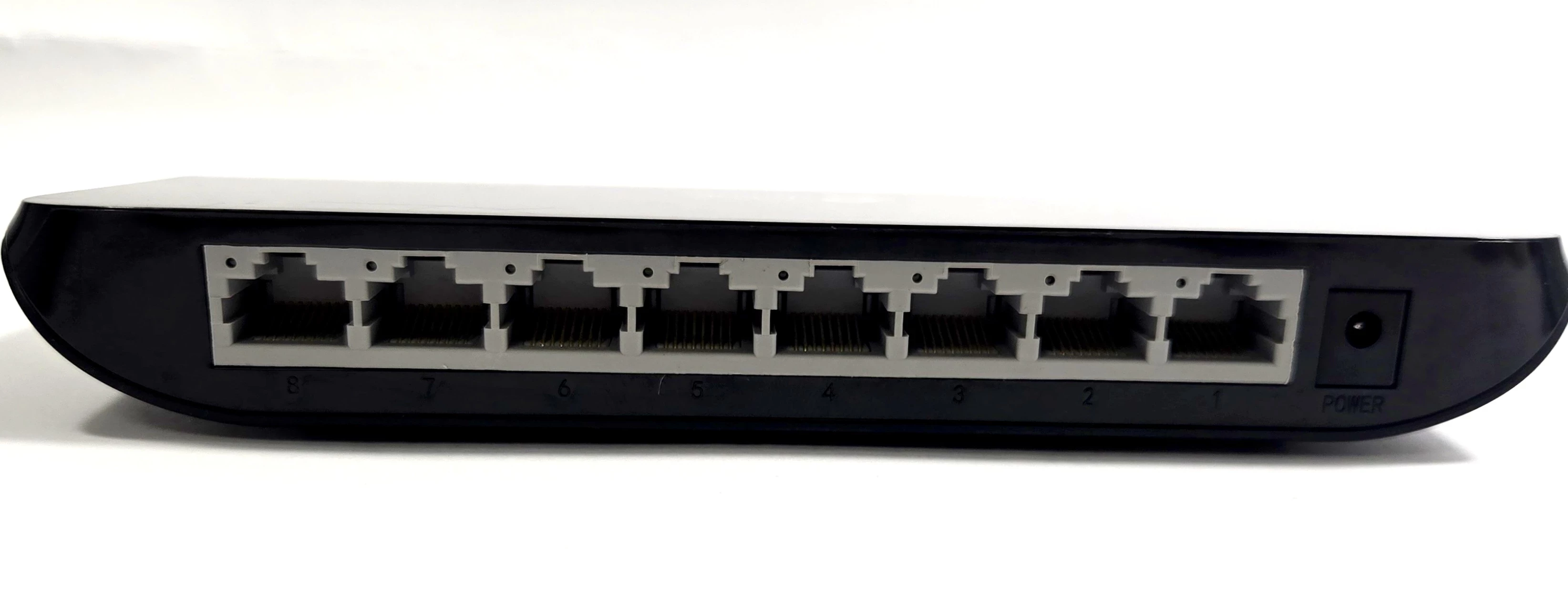 switch-tp-link-tl-sg1008d-8101001000-mbs-stan-11323-2