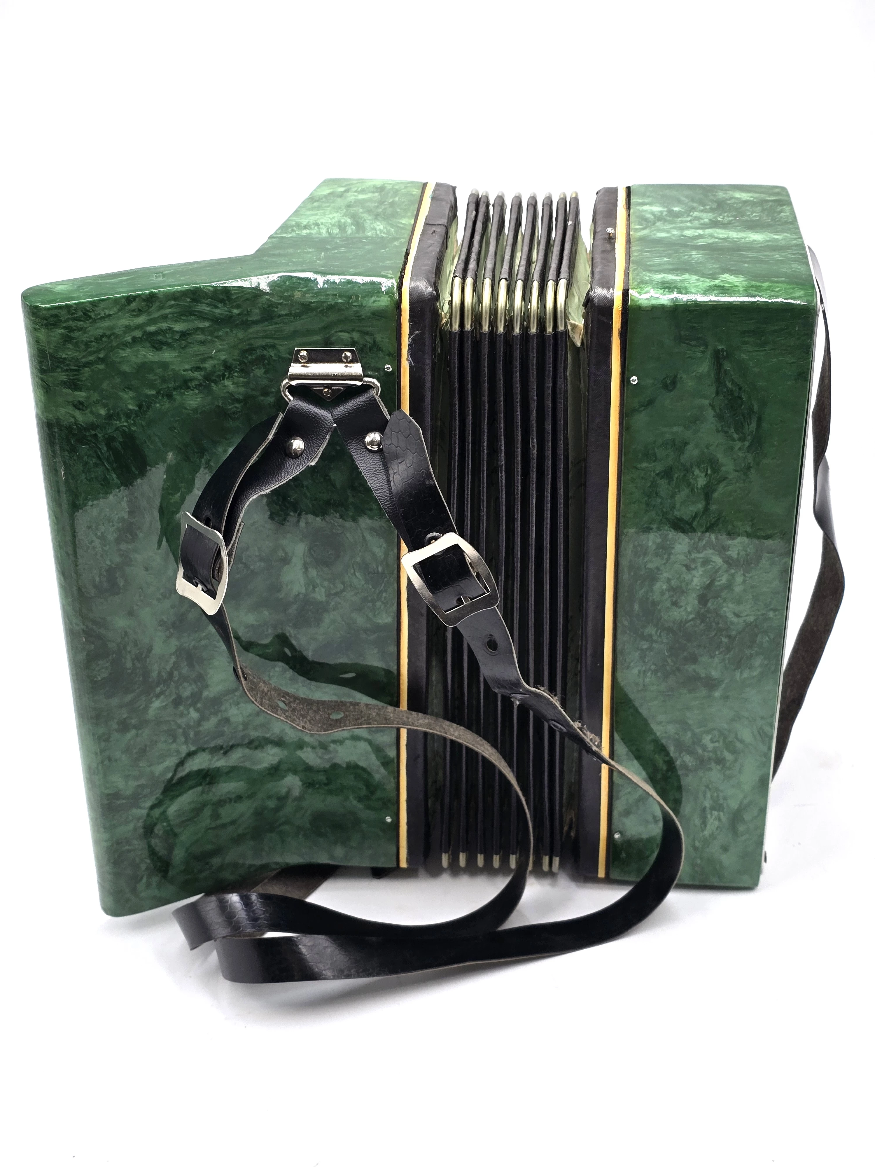 mini-akordeon-18-basow-walizka-stan-11323-2