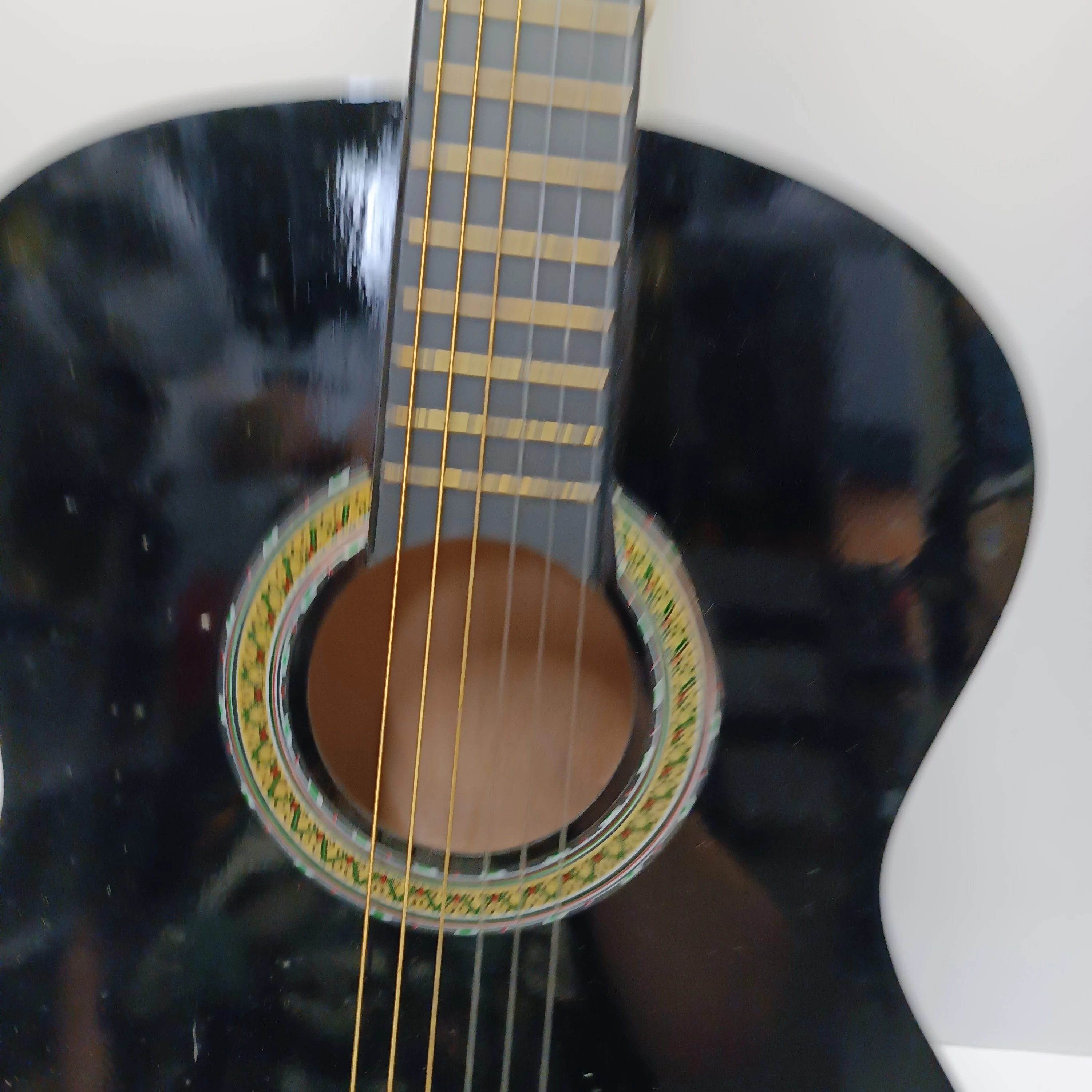 czarna-gitara-klasyczna-wersja-1334-2