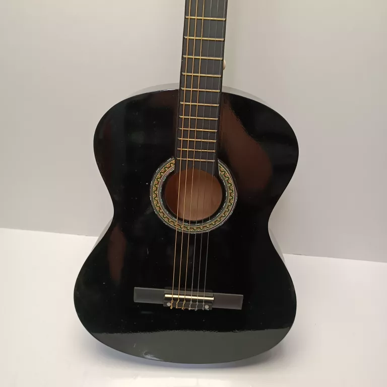 czarna-gitara-klasyczna-stan-11323-2