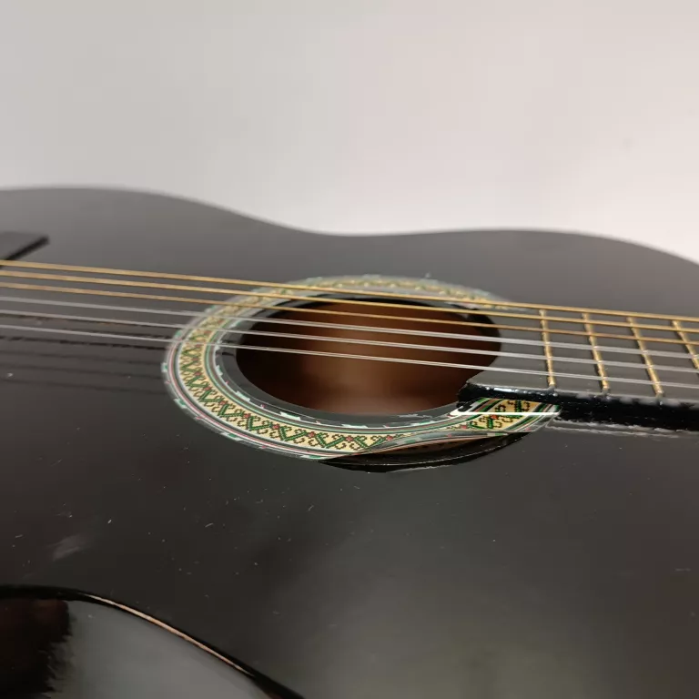 czarna-gitara-klasyczna-rozmiar-26108-3