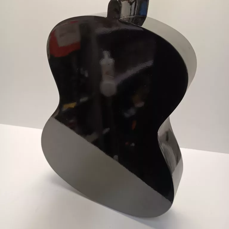 czarna-gitara-klasyczna-product-id-1c9e0516-ef59-4a96-b536-865e8c3a9baa