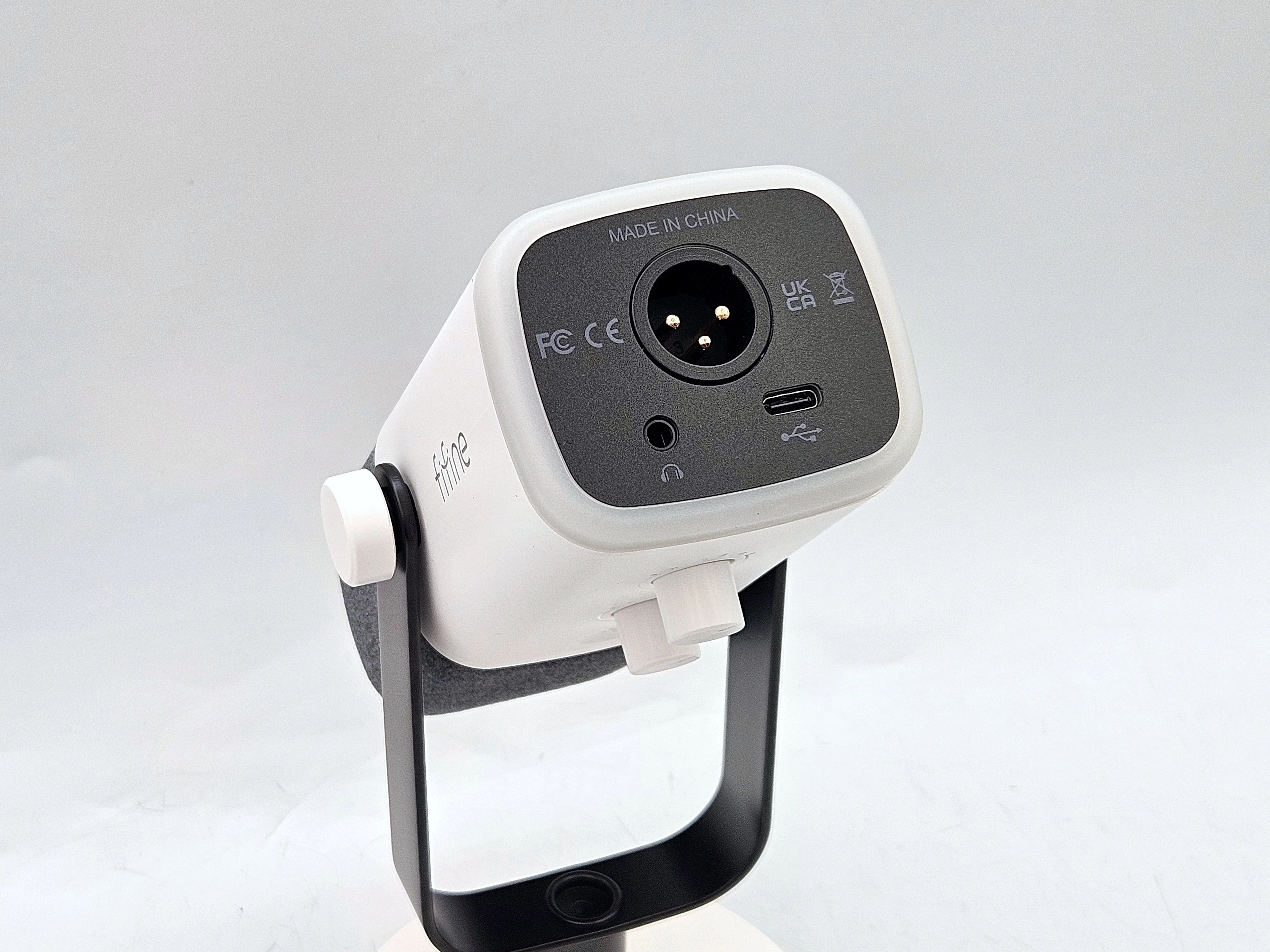 mikrofon-dynamiczny-studyjny-fifine-ampligame-am8-bialy-kod-producenta-am8w-ampligame-bialy-dla-streamowania