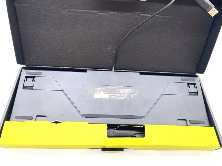 klawiatura-corsair-k60-pro-pudelko-interfejs-1247-1