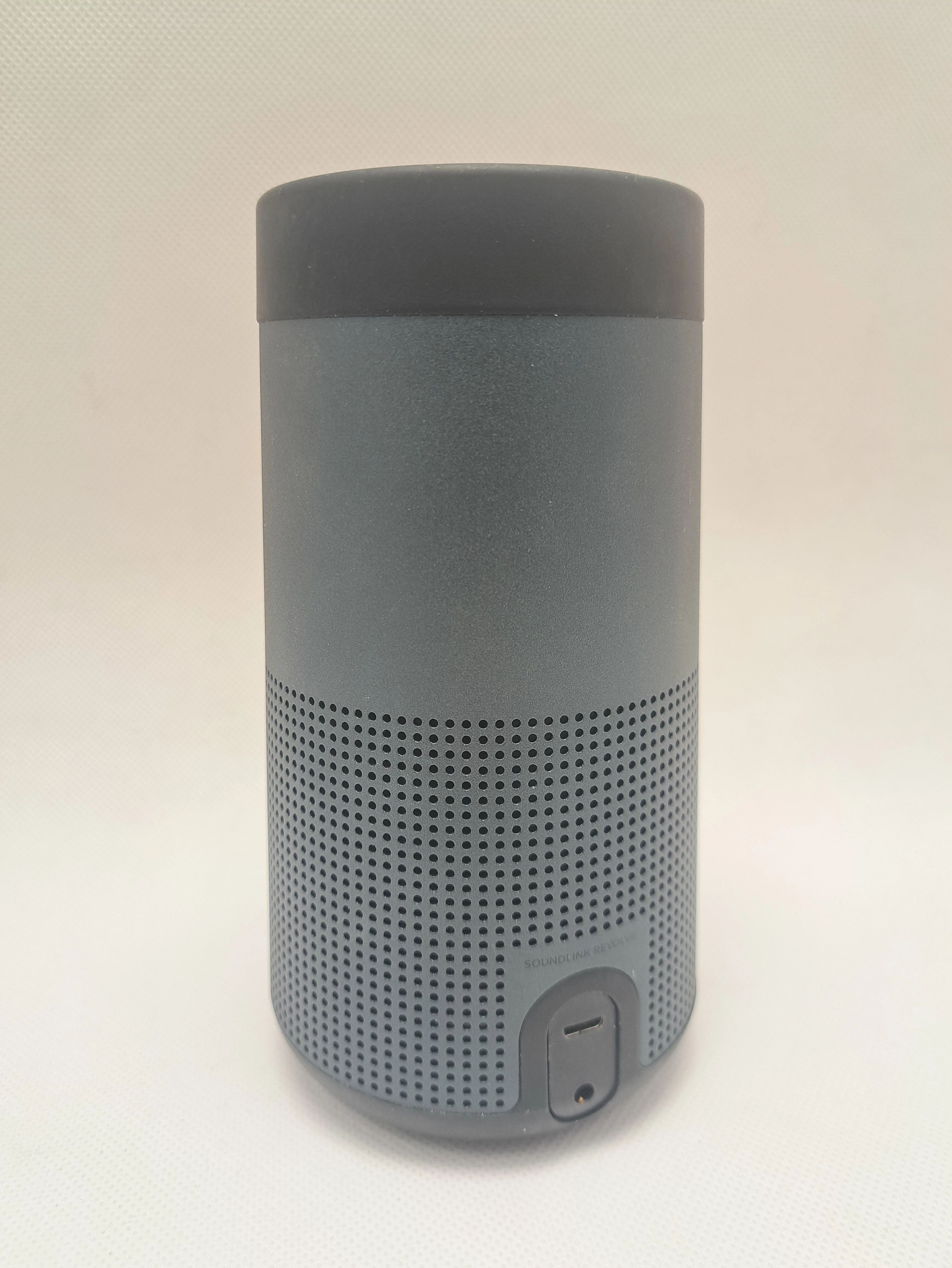 glosnik-bose-soundlink-revolve-stan-11323-2