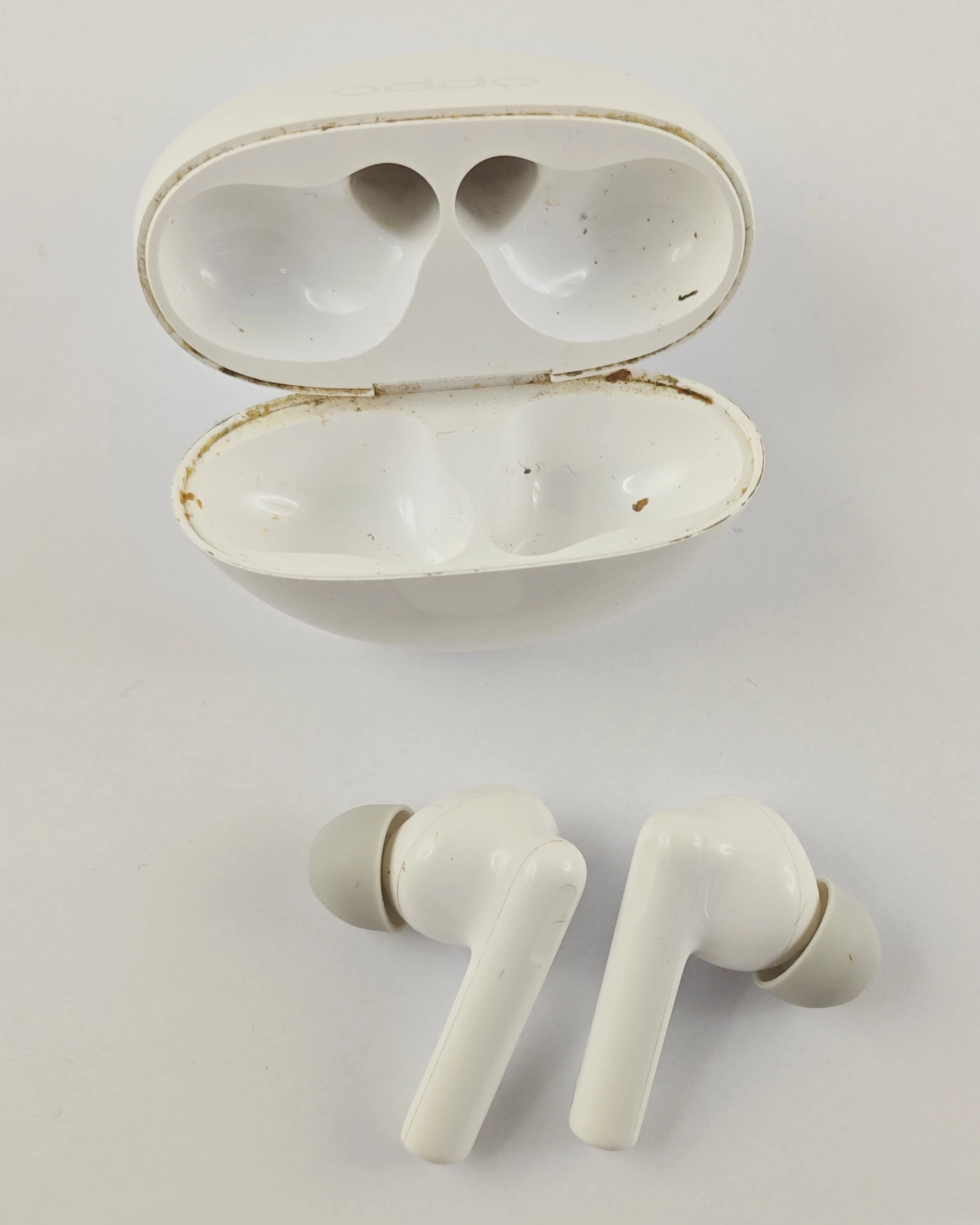 sluchawki-douszne-realme-t100-stan-11323-2