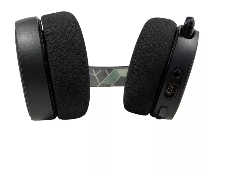 sluchawki-nauszne-steelseries-arctis-3-kod-producenta-61503