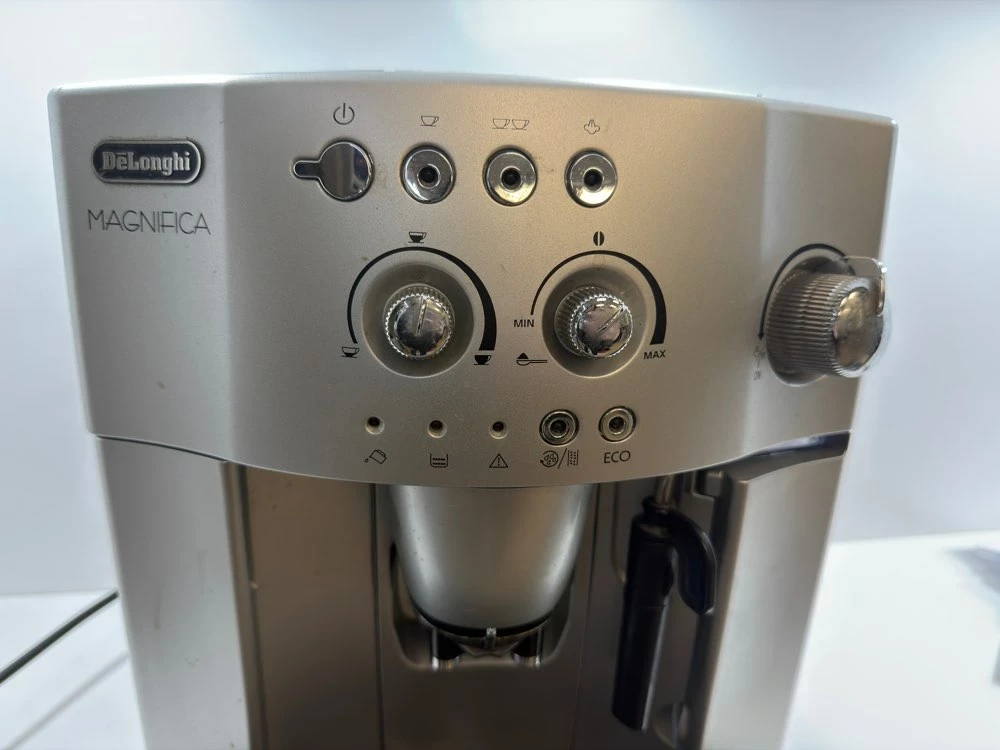 ekspres-z-mlynkiem-delonghi-esam-4200s-kod-producenta-esam4200s