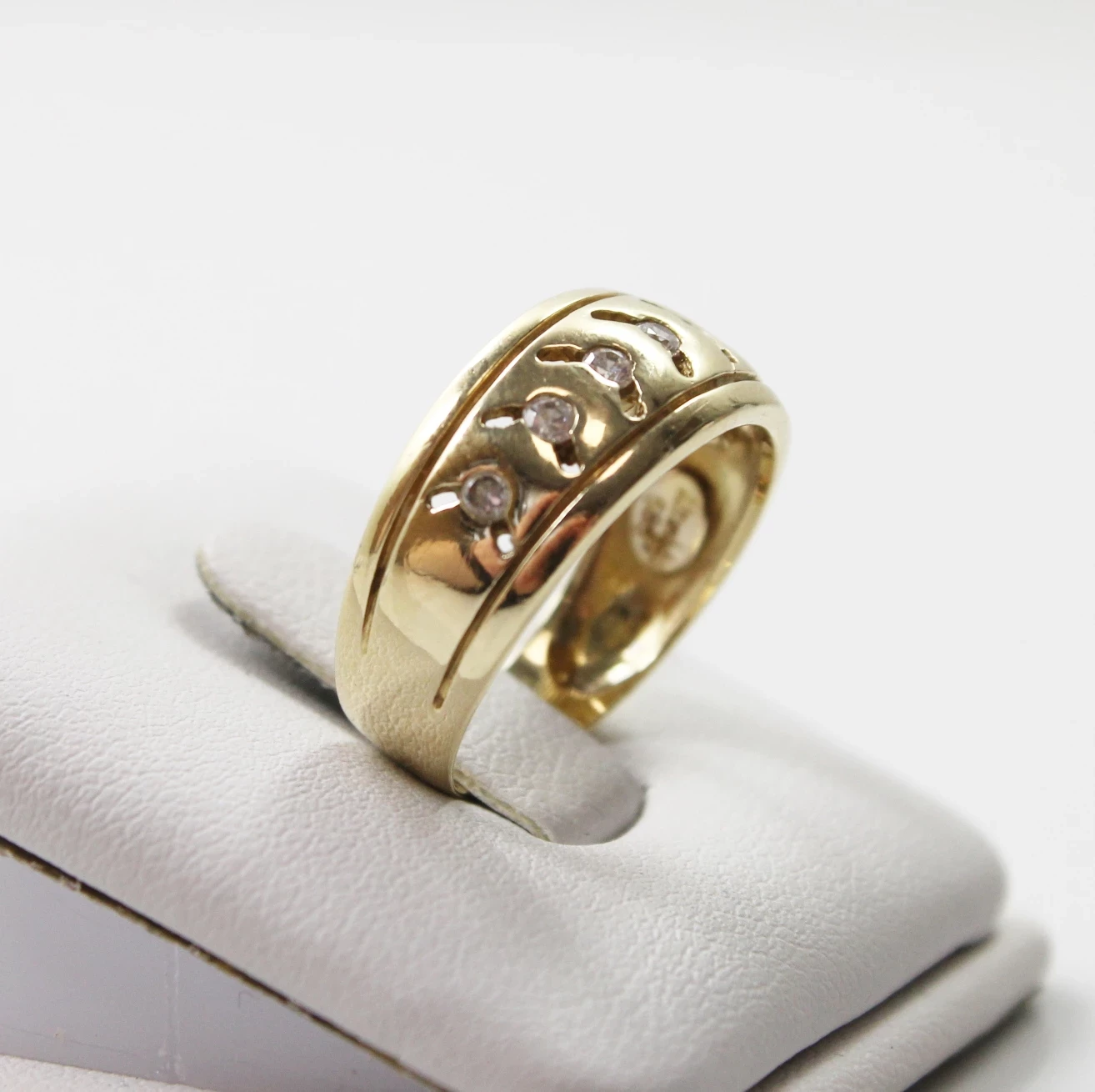 zloty-pierscionek-cyrkonie-585-r14-283g-rodzaj-2205-2