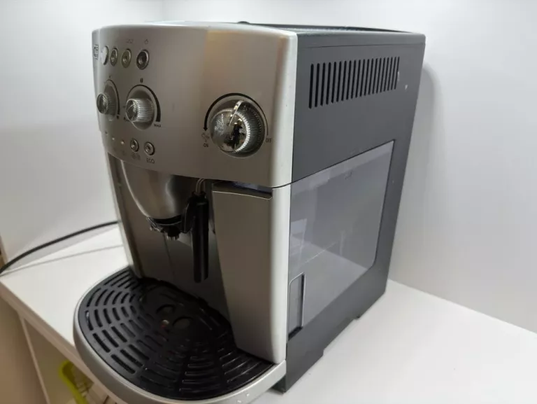 ekspres-z-mlynkiem-delonghi-esam-4200s-kolor-dominujacy-129357-8