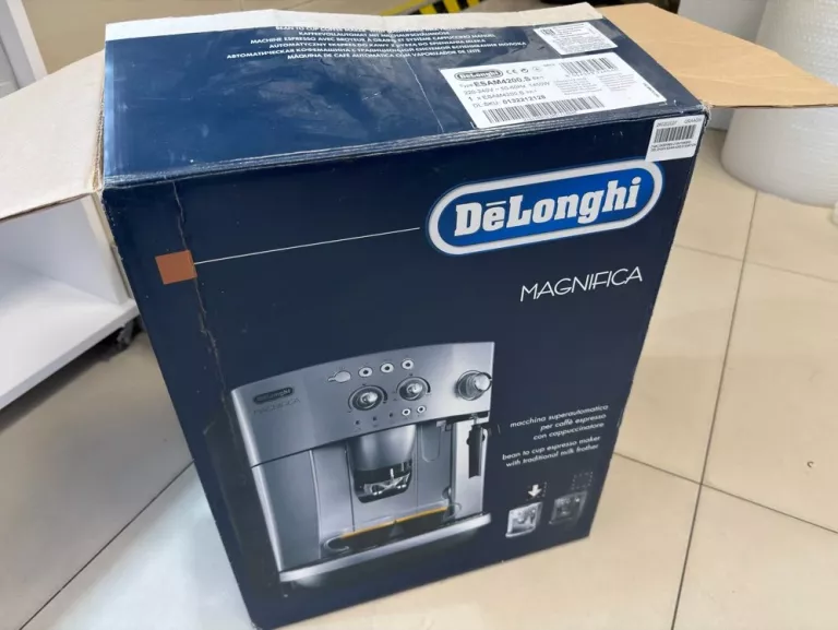 ekspres-z-mlynkiem-delonghi-esam-4200s-stan-11323-2