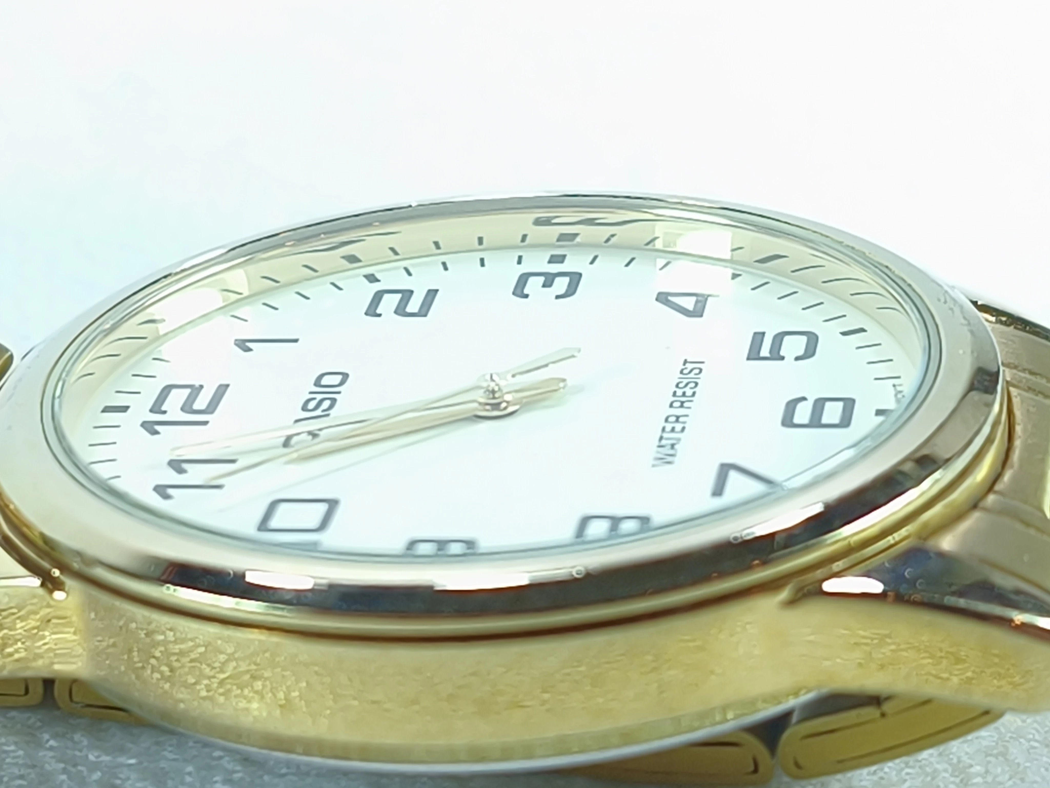 zegarek-meski-nareczny-casio-mtp-v001-material-paska-129219-8