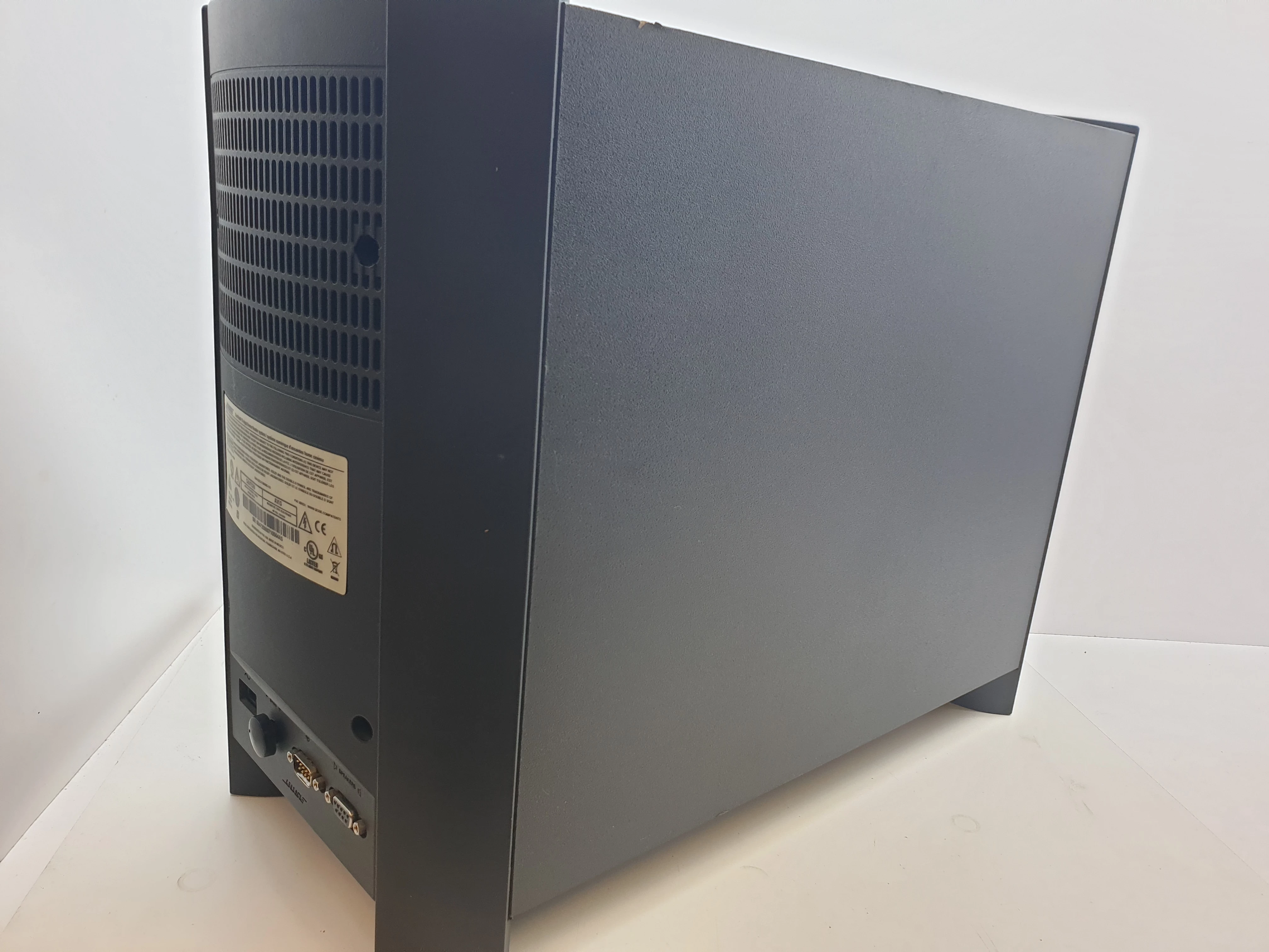 cyfrowy-system-glosnikow-kina-domowego-bose-cinemate-15-240810003-marka-248811-1944360