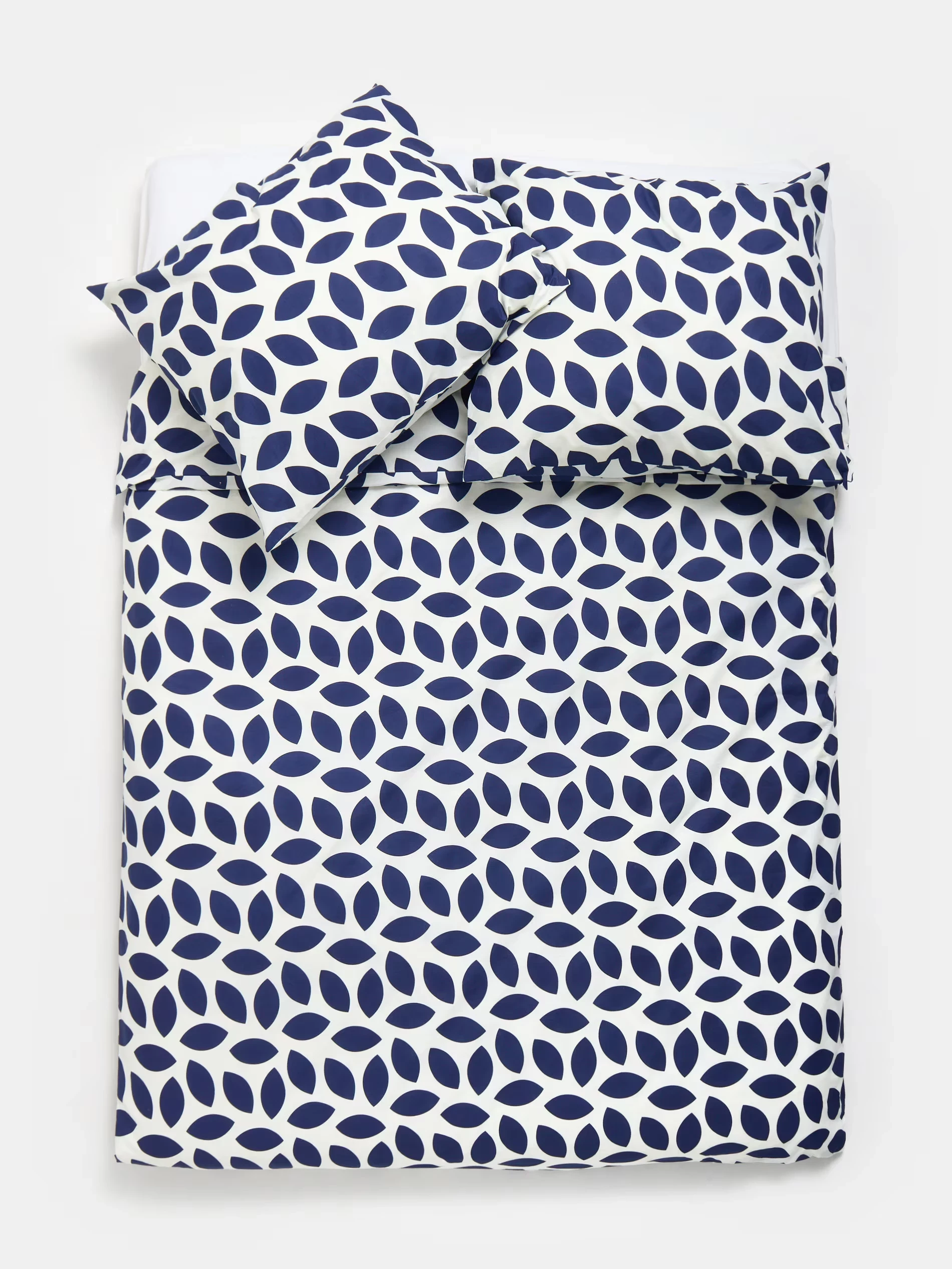 komplet-wzorzystej-poscieli-200x200-sikorskiego-14-sj-gorzow-wlkp