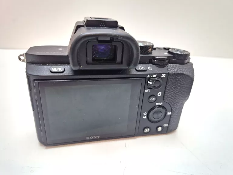 aparat-fotograficzny-sony-alpha-ilce-7-mark-ii-korpus-obiektyw-czarny-w-zestawie-814-2