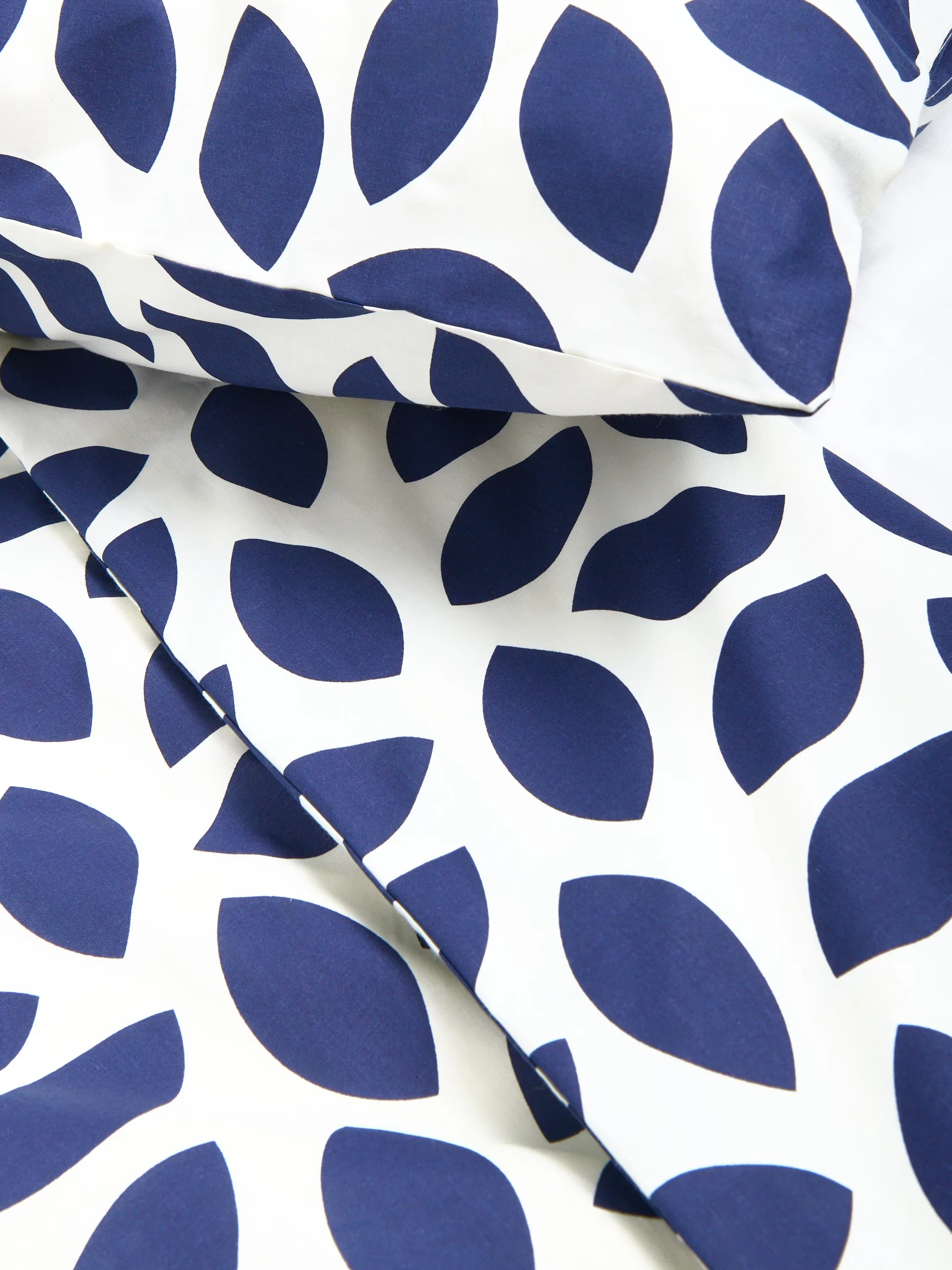 komplet-wzorzystej-poscieli-200x200-stan-11323-1