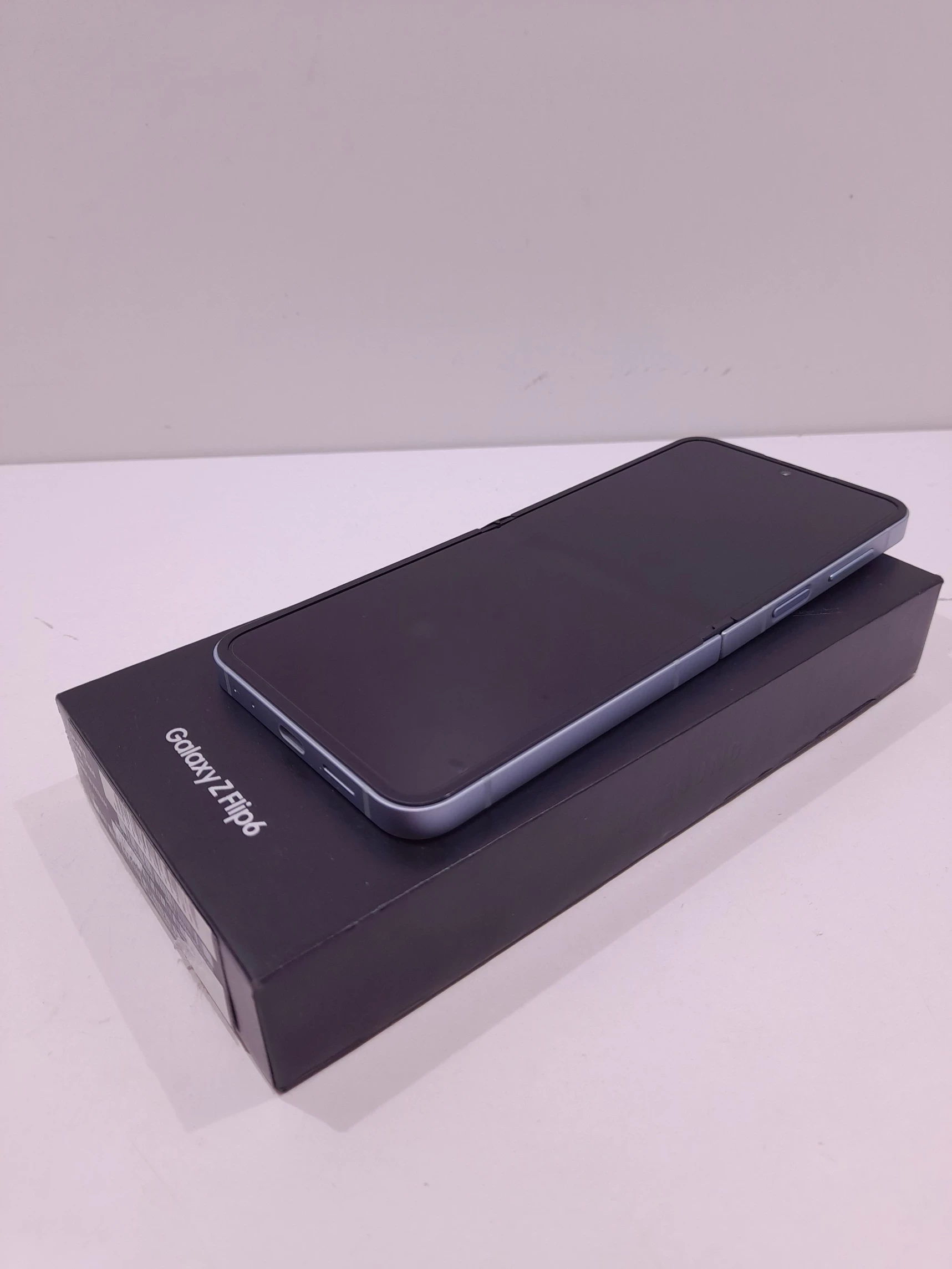 telefon-samsung-galaxy-z-flip-6-budziszynska-107d-sj-wroclaw