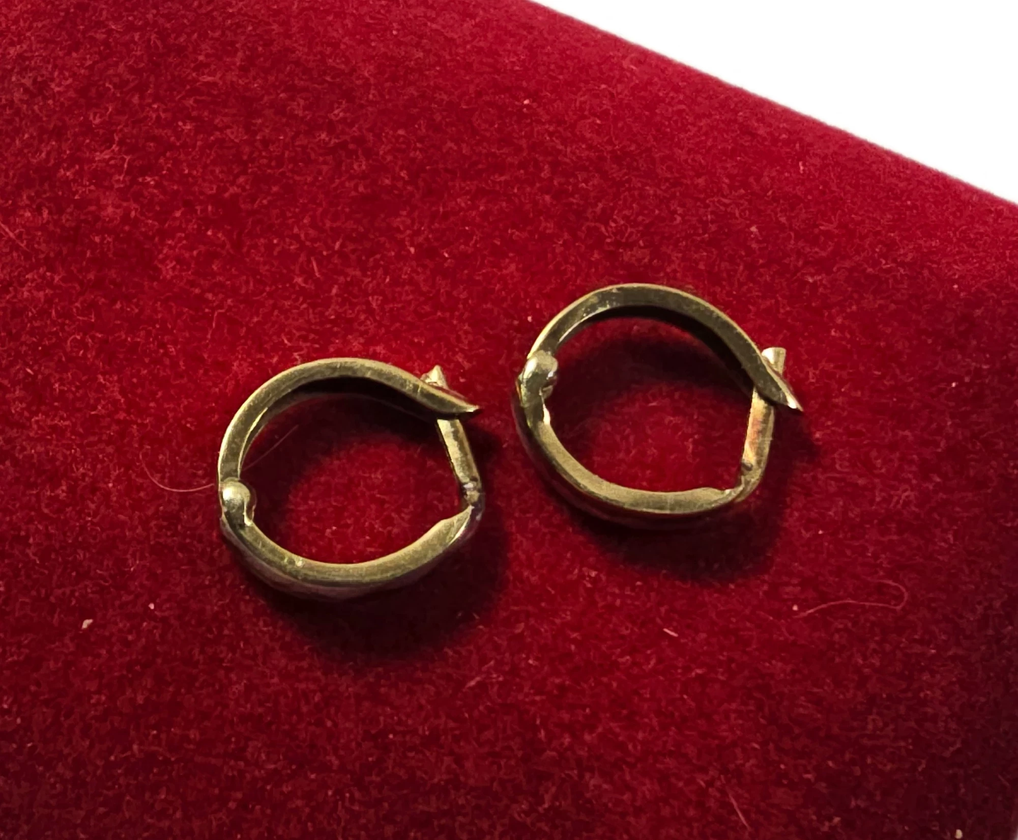 zlote-kolczyki-proby-333-061g-stan-11323-2