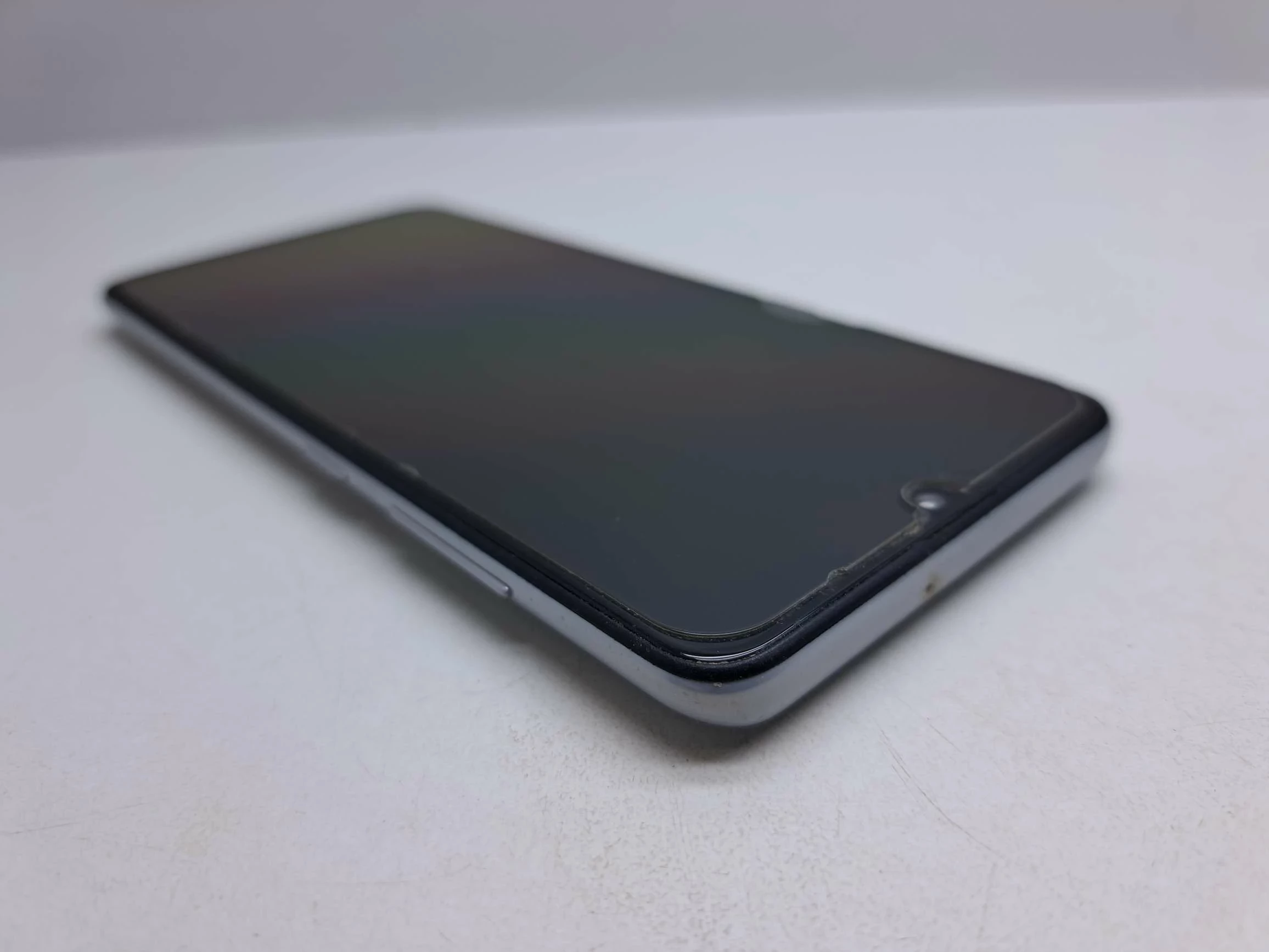 telefon-samsung-galaxy-a41-opis-typ-202685-212929