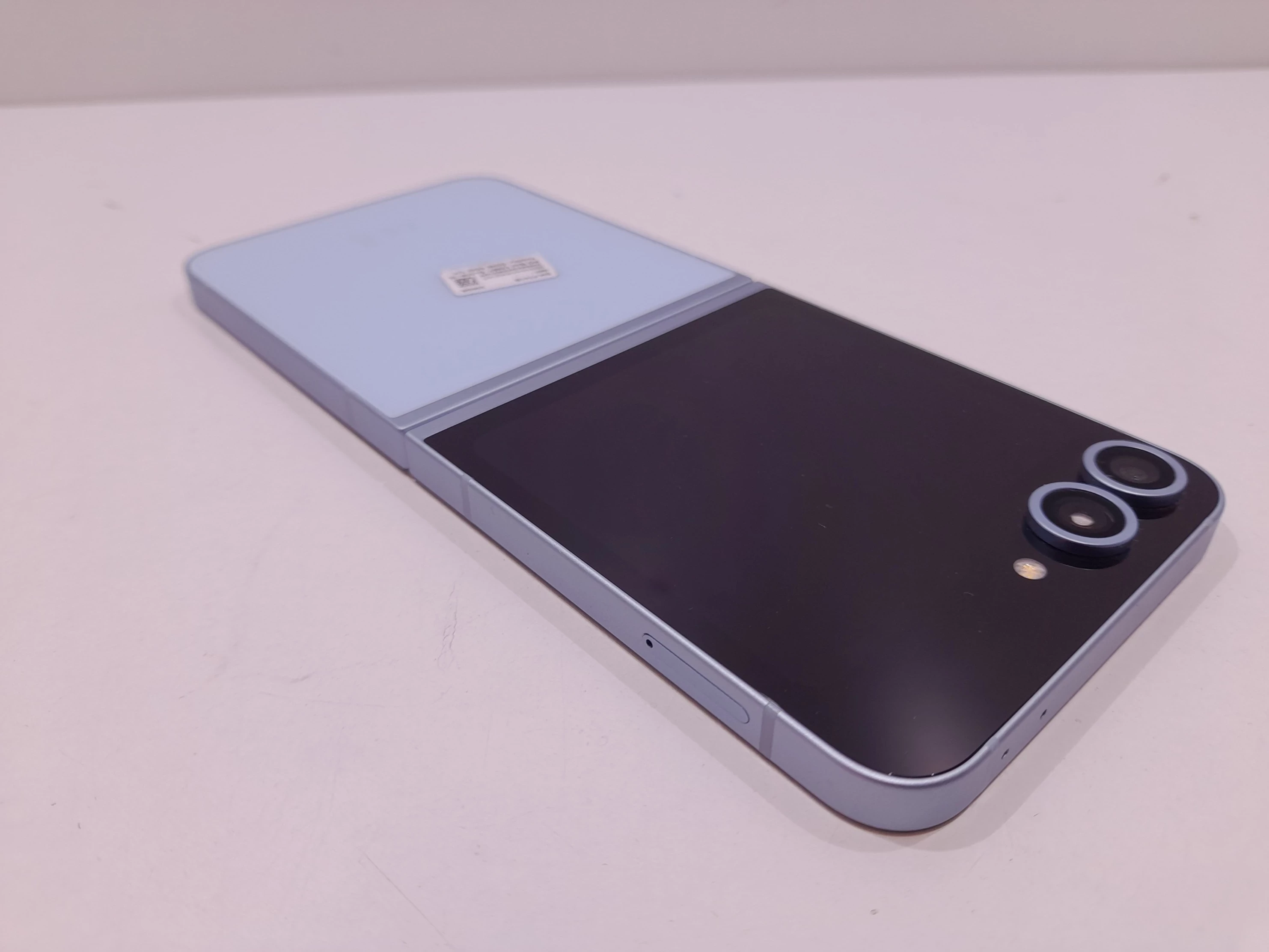 telefon-samsung-galaxy-z-flip-6-typ-202685-212929