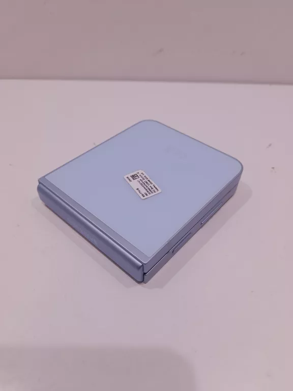 telefon-samsung-galaxy-z-flip-6-wbudowana-pamiec-202869-214185