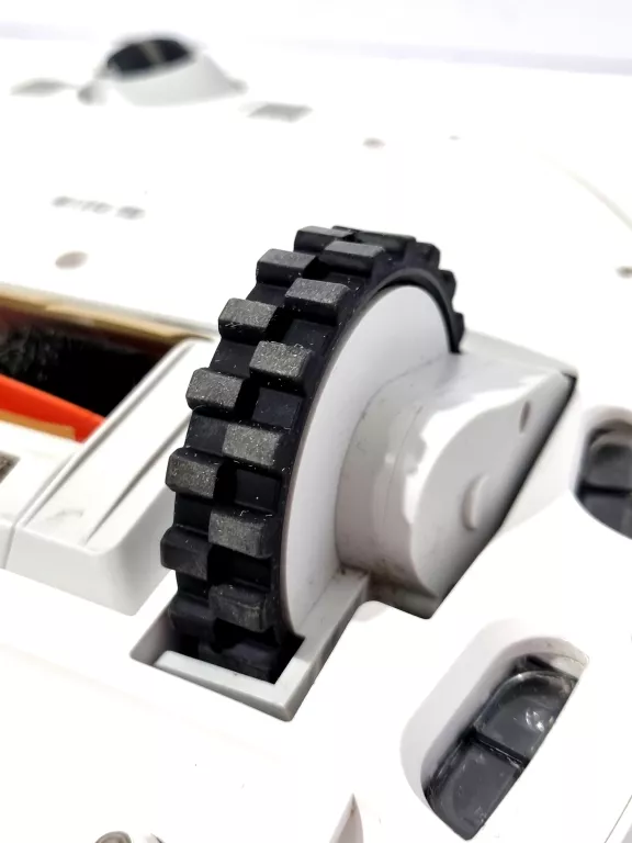 robot-sprzatajacy-dreame-robot-vacuum-d9-pojemnosc-zbiornika-na-kurz-057