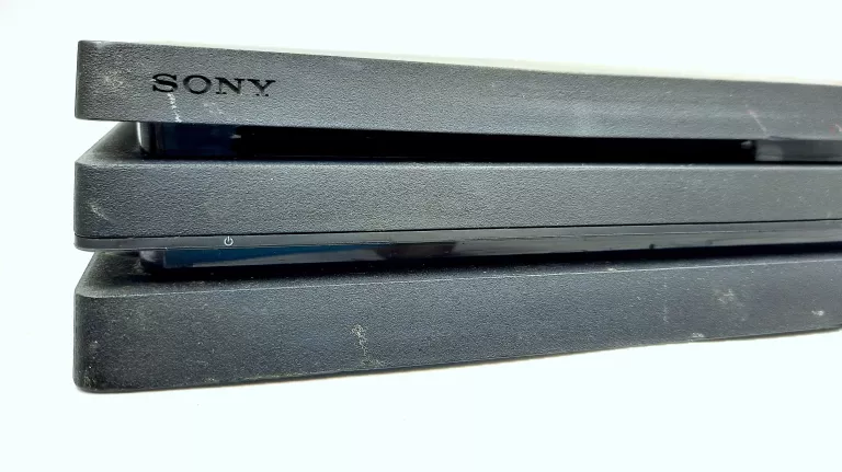 konsola-ps4-pro-cuh-7016b-1tbi-pad-czarny-okazja-producent-248914-1705040