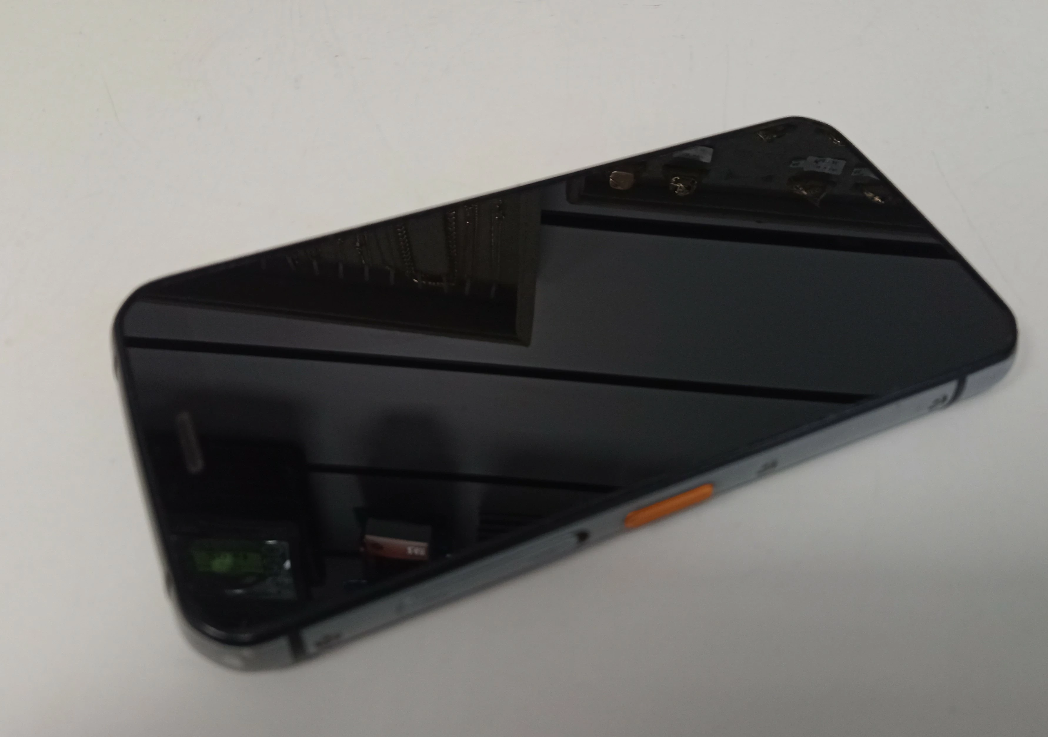 telefon-smartfon-cat-phones-s62-pro-6-gb-128-przekatna-ekranu-570