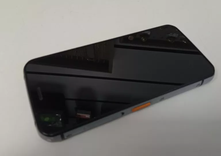 telefon-smartfon-cat-phones-s62-pro-6-gb-128-przekatna-ekranu-570