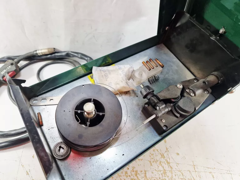 polautomat-spawalniczy-spawarka-parkside-pfds-33b4-zakres-spawania