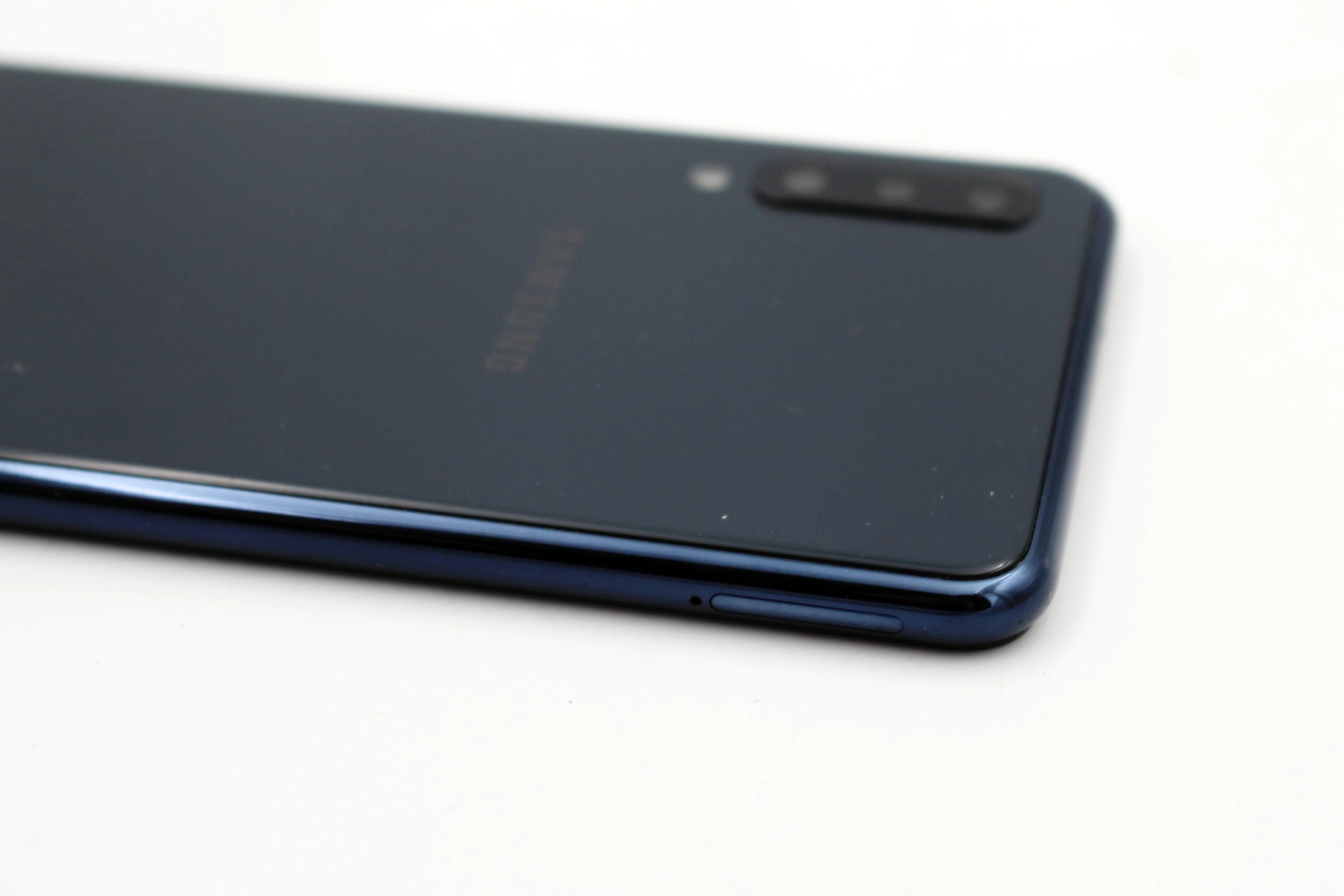 smartfon-samsung-galaxy-a7-2018-464gb-6-czarny-sm-a750-system-operacyjny-4388-1