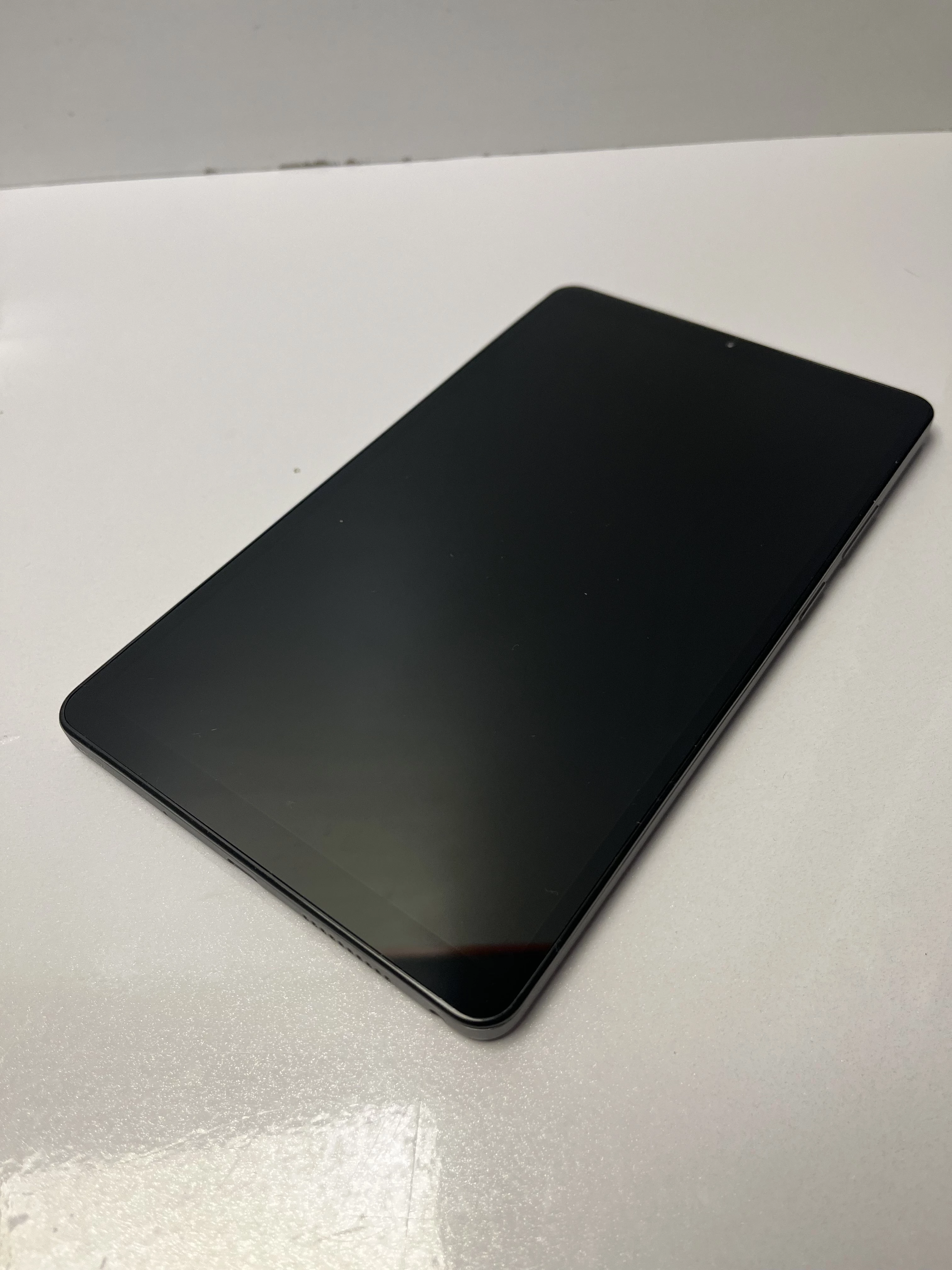 tablet-lenovo-tab-one-464gb-przekatna-ekranu-870