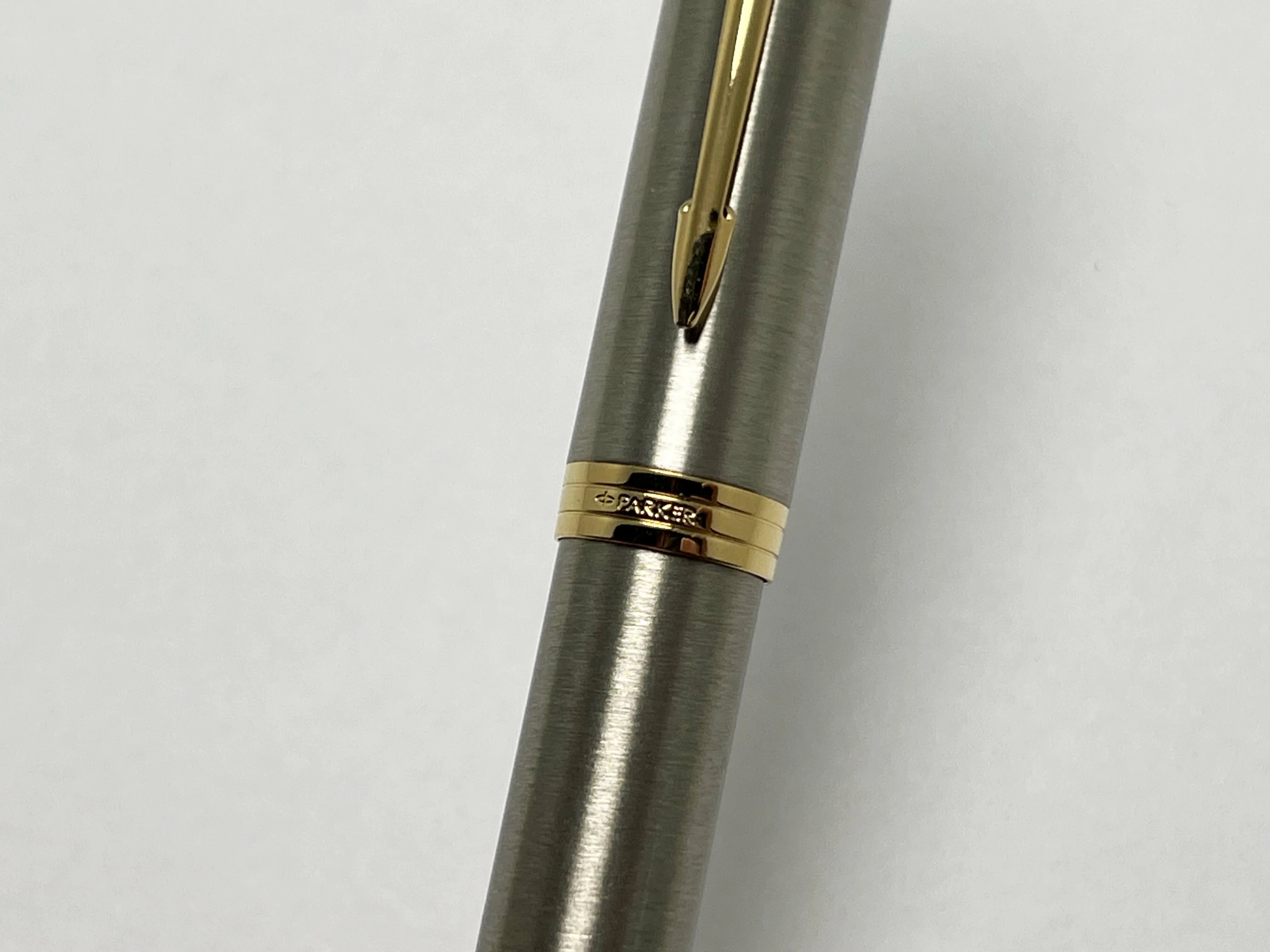 pioro-wieczne-parker-im-brushed-metal-gt-f-igla-sposob-napelniania-10835-1