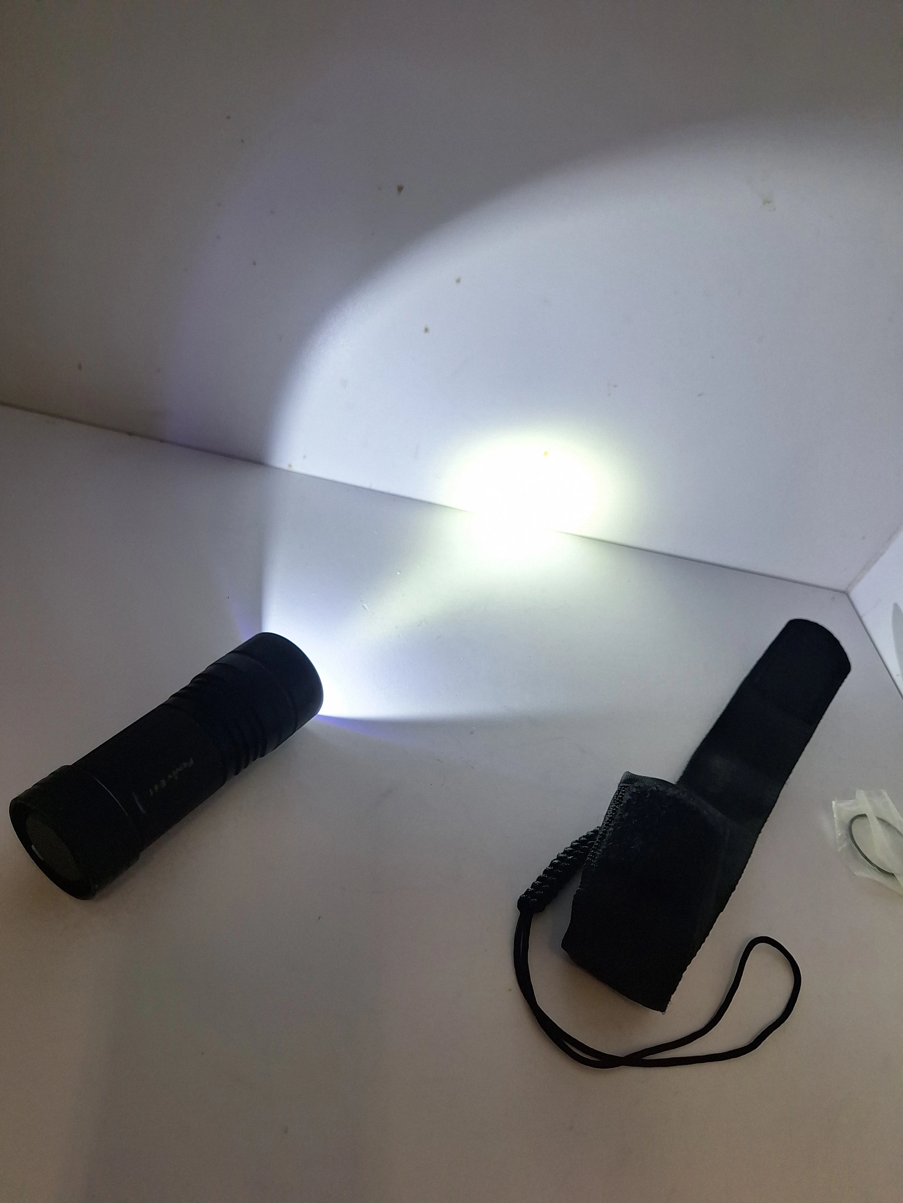 latarka-fenix-e41-kod-producenta-pd25r