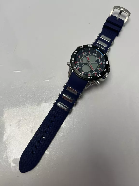 zegarek-perfect-a809-osiedle-teatralne-3u15-krakow